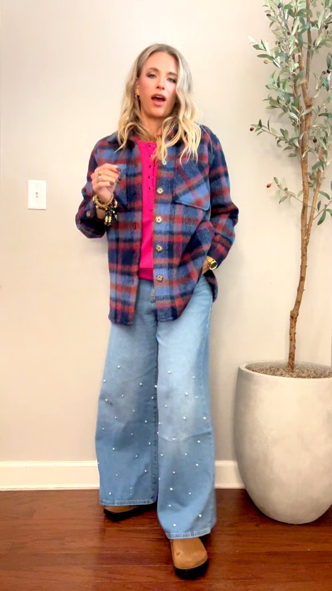 Viral Walmart plaid shacket. 


Walmart haul, Walmart unboxing, affordable fashion, new arrivals, winter fashion, holiday outfits, Walmart fashion finds



#LTKmomlife #LTKootd #LTKdayinmylife