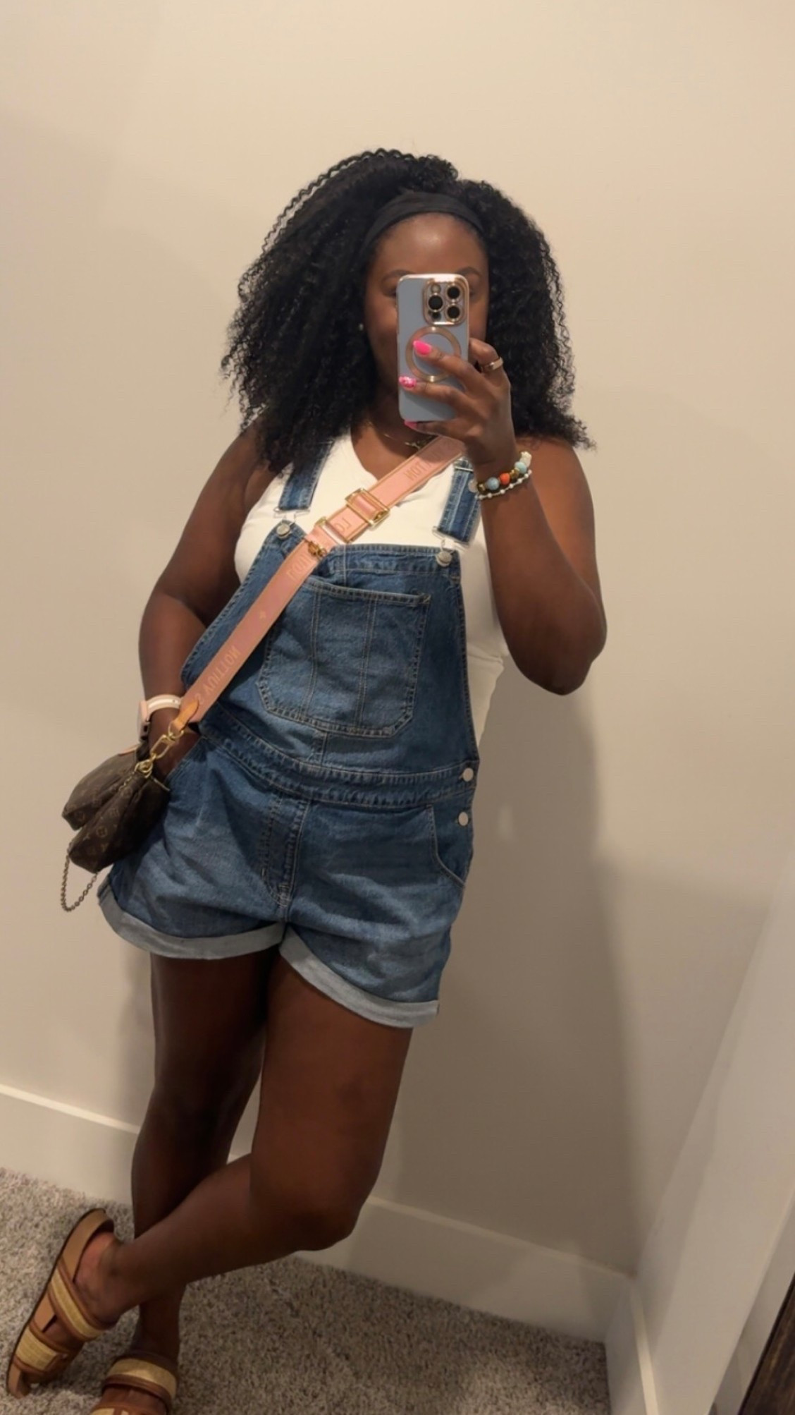 Found the most comfortable overalls from Walmart! Under $20

#LTKmomlife #LTKMidsize