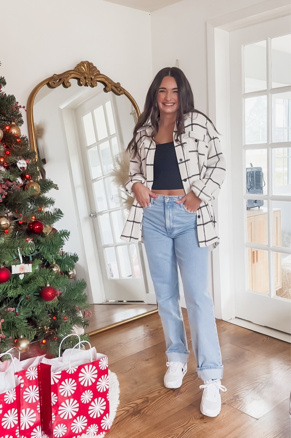 Jeans - 26R normally a short but wanted to cuff them!
Shacket - small
Tank - small