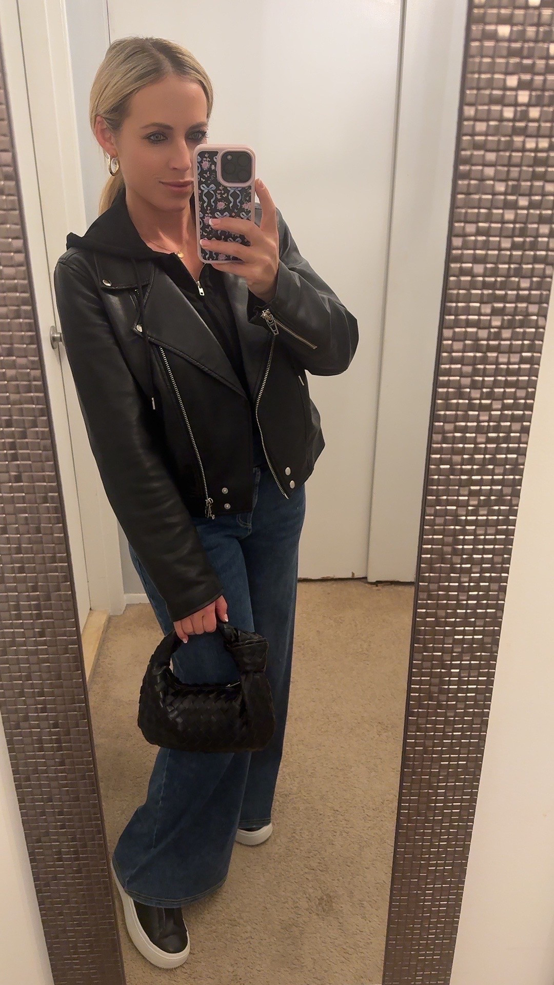 Date night outfit. Stretch jeans. Platform sneakers. Faux leather jacket. Leopard print. Hoop earrings 



#LTKFindsUnder100 #LTKSeasonal #LTKFindsUnder50