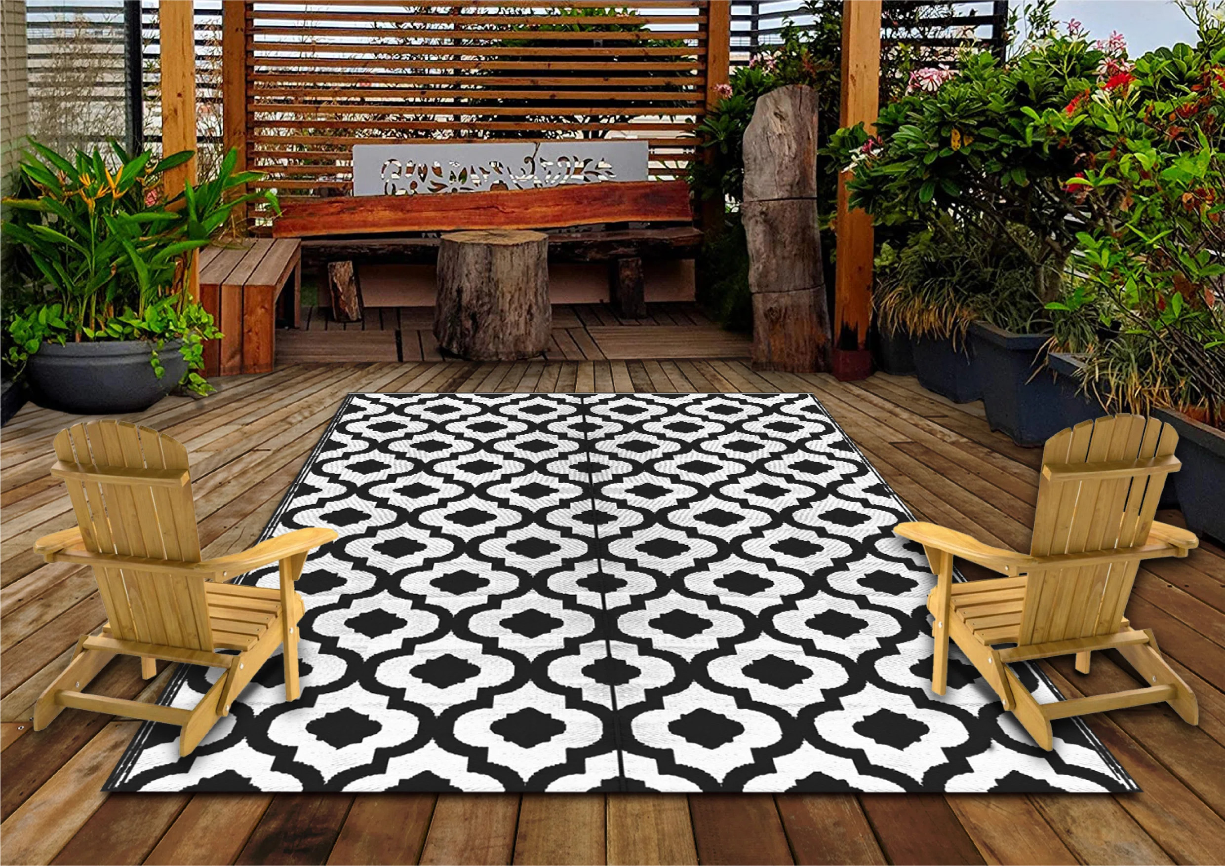Grenora Geometric 6' x 9' Black/White Indoor / Outdoor Plastic Straw Rug | Wayfair North America