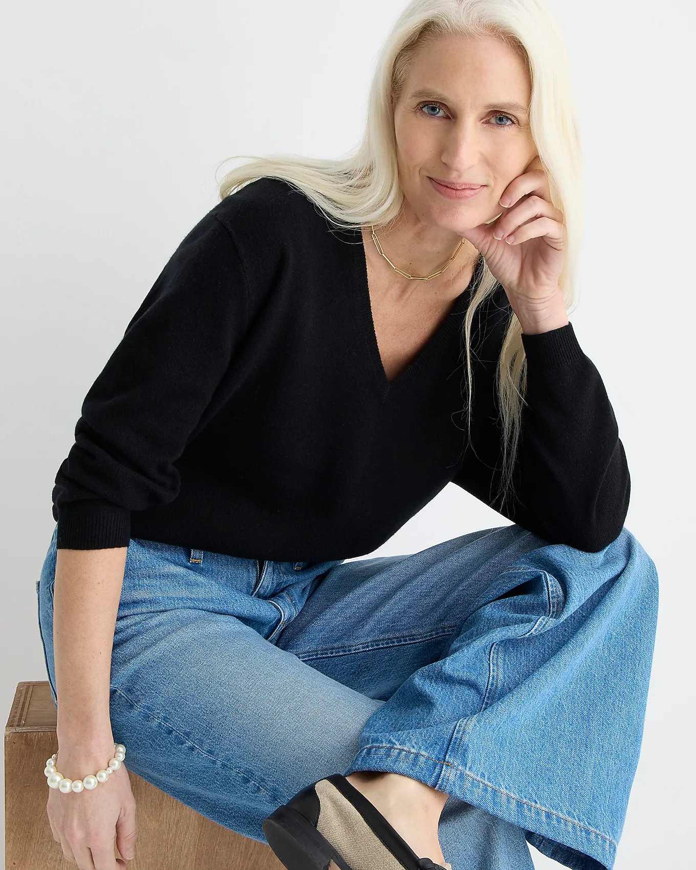Cashmere relaxed V-neck sweater | J. Crew US