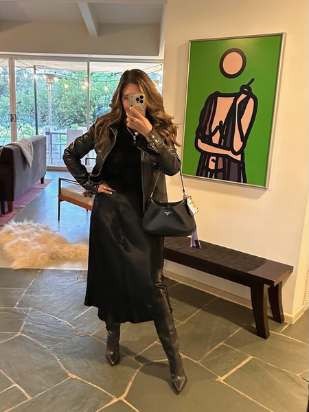 #OOTN ✨ Ready for dinner with friends!

I still love wearing this #MaxMara Slip Skirt and creating new ways to style it every time! This skirt is currently available in limited sizes so I’ve linked similar below, as well as the #leatherjacket  ✨

#LTKFashion #LTKOutfit 

#LTKstyletip #LTKSeasonal #LTKover40