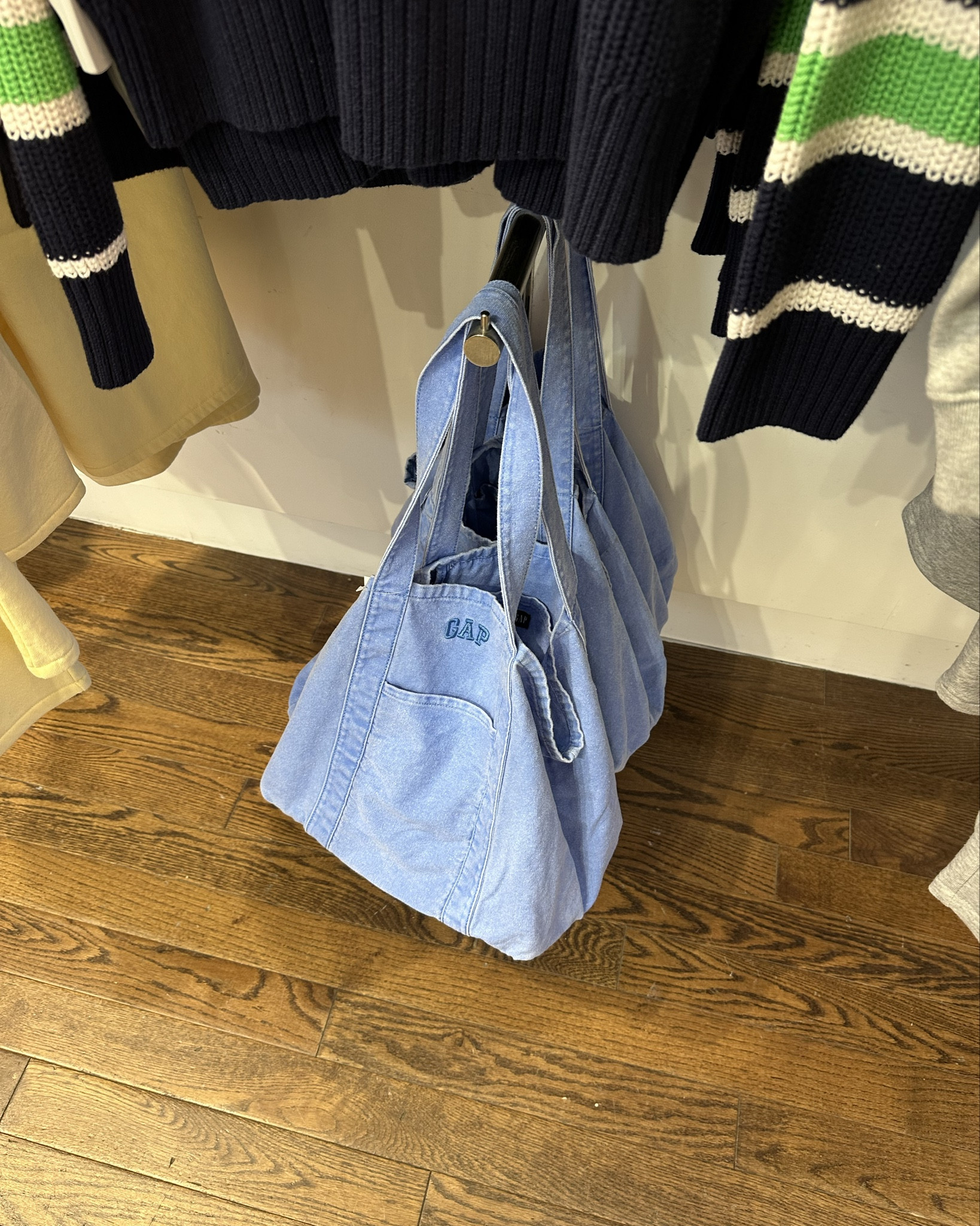 GAP tote bags 😍

#LTKItBag #LTKFindsUnder100