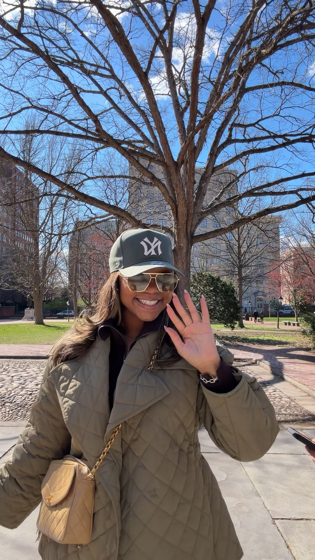 OOTD!!! 🤍 m/L jacket and in the set I’m wearing large top and xl bottoms 😍