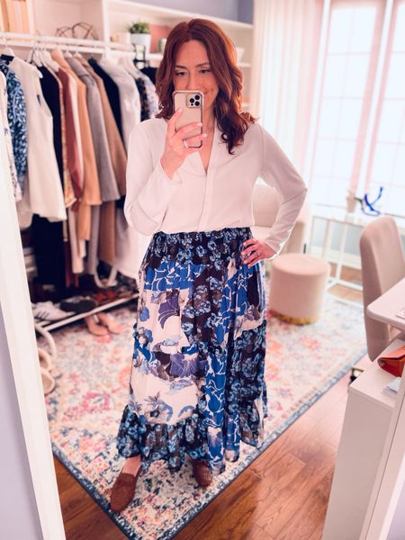 Love the simplicity and fit of a shirred waist skirt. Skirts are definitely having a moment now. Paired with a simple blouse it’s a day to dinner outfit.

Skirts, vacation outfits, spring outfit 
