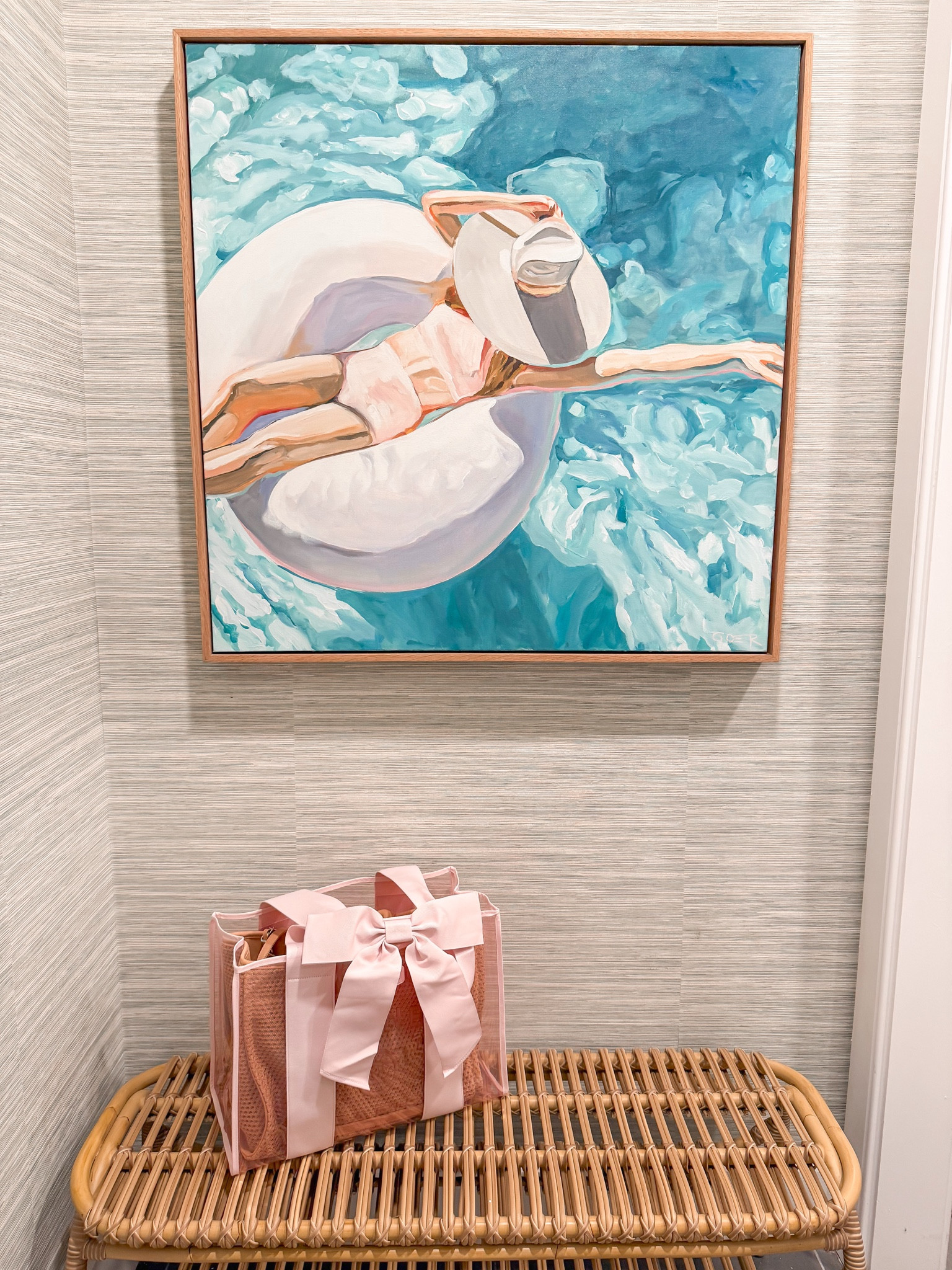 Fun bow beach bag!

#LTKTravel #LTKSwim