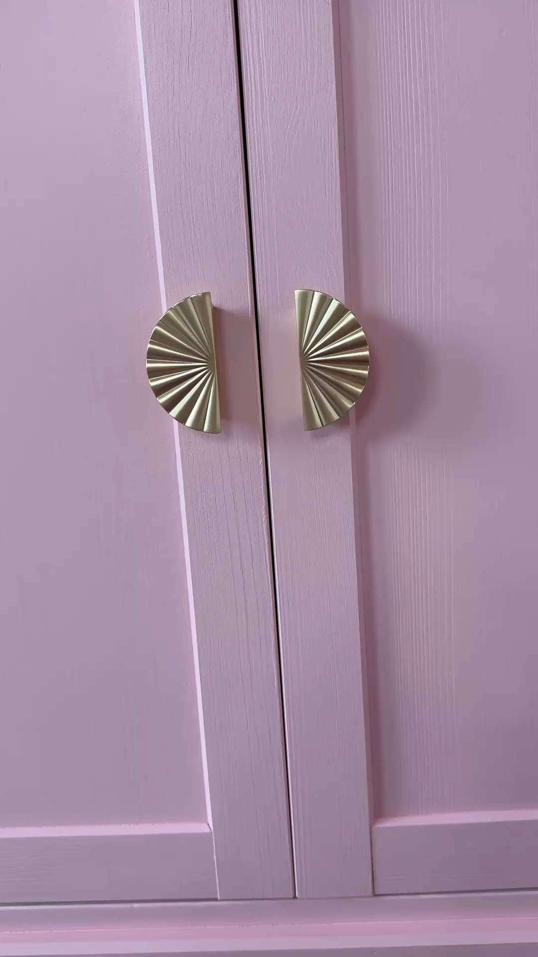 Obsessed with these cabinet pulls!! So fun and whimsical!!✨

#LTKHome