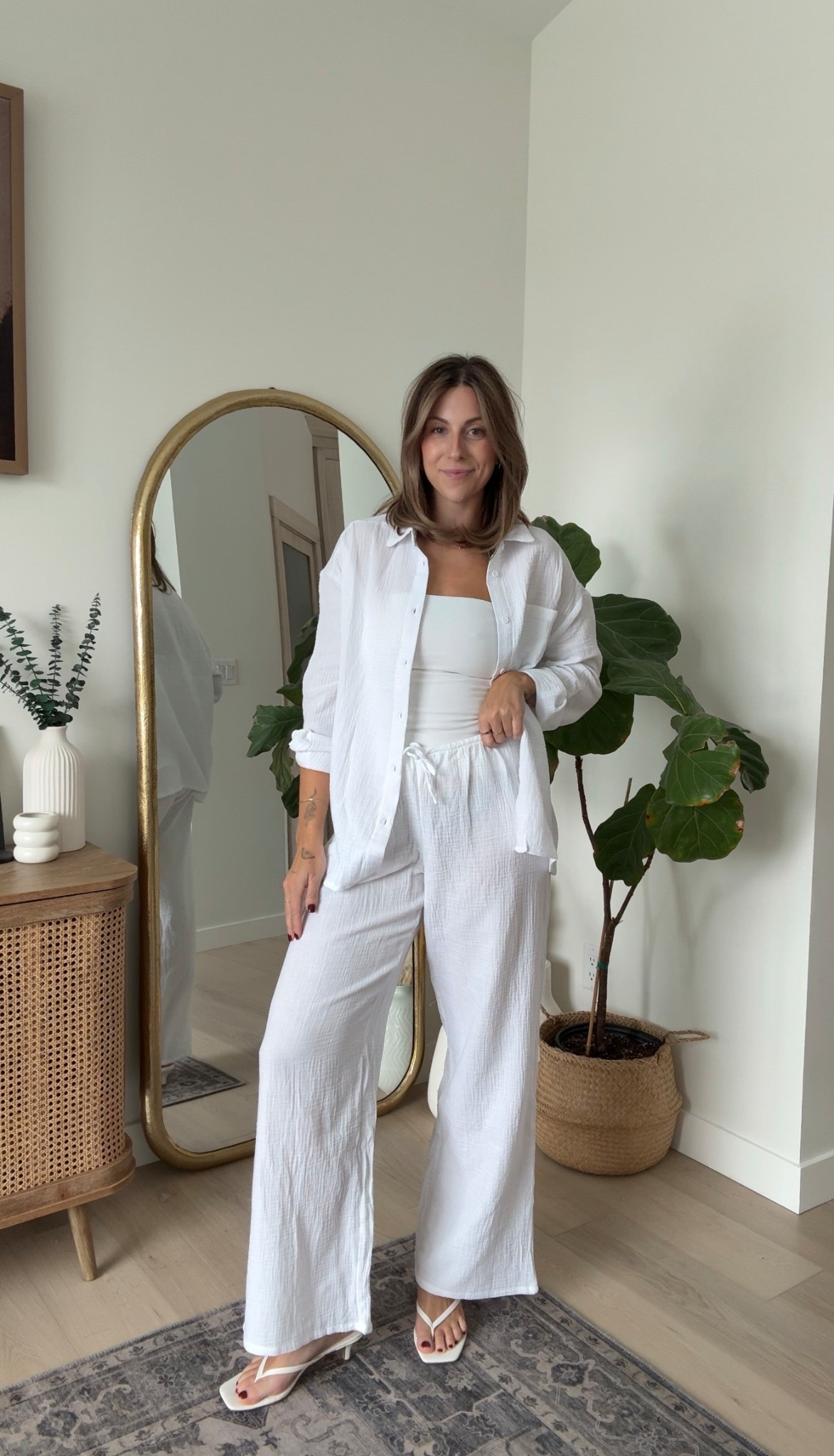 Perfect light summer set or beach cover up 
Size small in the top
Size medium in the pants 

#LTKcanada