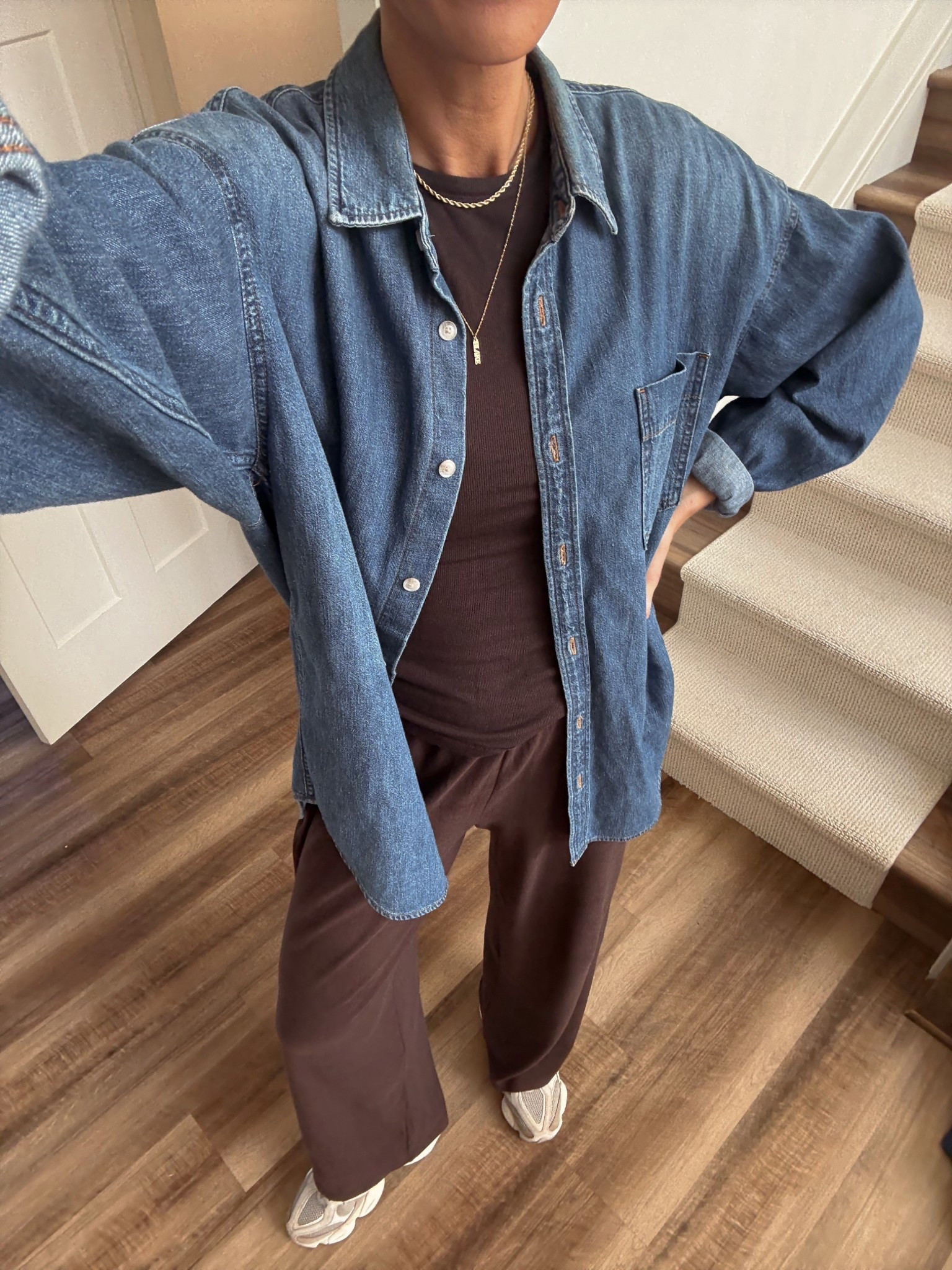 Work from home comfy outfit today! 
Size medium long in pants and medium in top. Runs tts! 
Size small in denim top (runs oversized)
