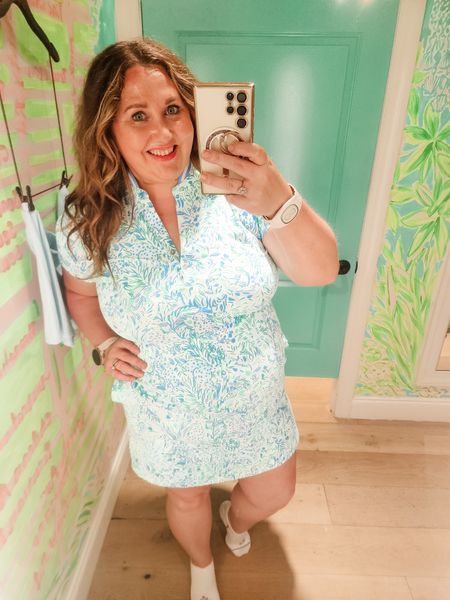 Ok. I thought this was never going to go on me. This us an XL, and I wish they had made it in a XXL. UPF 50+ Luxletic Love Active Dress in Print Hydra Blue Dandy LionsThe pockets stick out a little however at the rate my weight has been going down I may be able to wear this and it be loose by the summer. My daughter loved this one and I already have the backpack cooler so it came home with me today! #livinglargeinlilly #lillypulitzer #plussize #uPF50

#LTKmidsize #LTKplussize