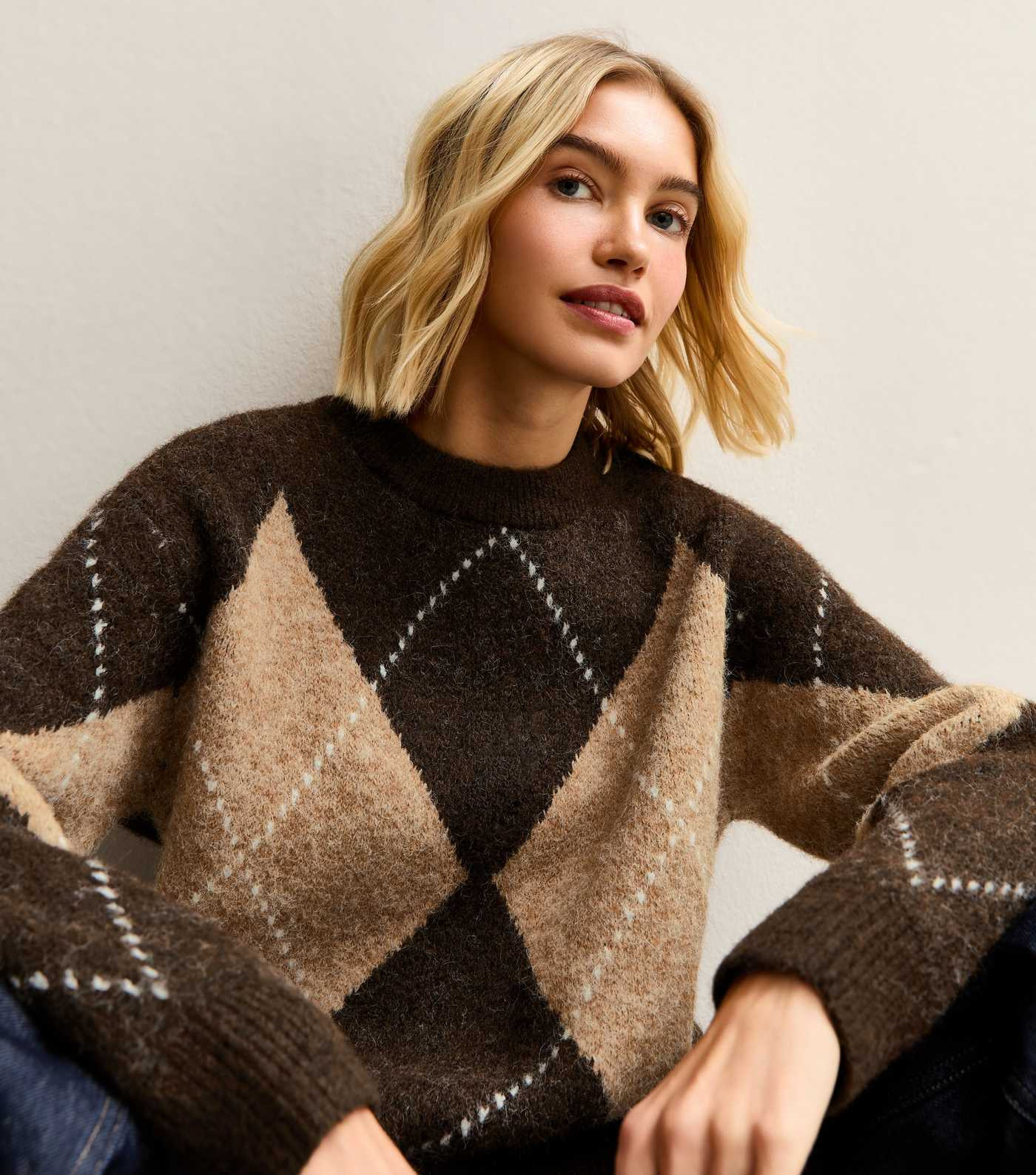Brown Argyle Pattern Crew Neck Jumper | New Look | New Look (UK)