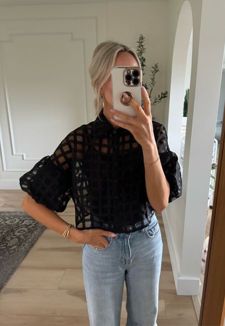 The most adorable black collared button down spring top! Fits true to size and under $30. 

Amazon top, spring top, travel outfit, spring outfit, hm jeans, wide leg jeans, mom jeans? High waisted jeans, country concert outfit, summer top,
Summer outfit, workwear, trending top, Amazon blouse 


#LTKSeasonal #LTKtravel #LTKfindsunder50