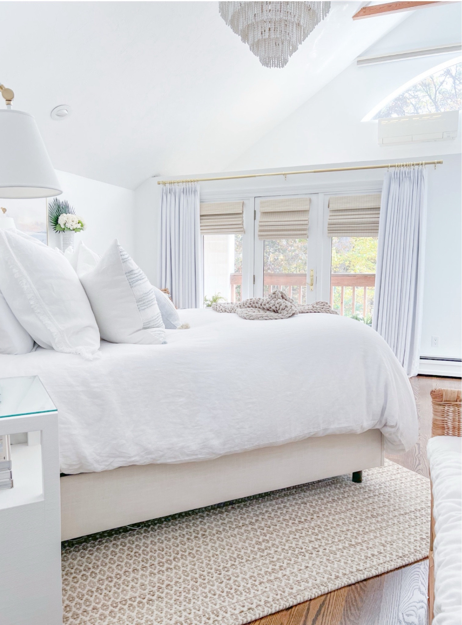 beach house bedroom dresser Sandy Beach 5-piece Queen Bedroom Set Cream White  Discount Home Furniture