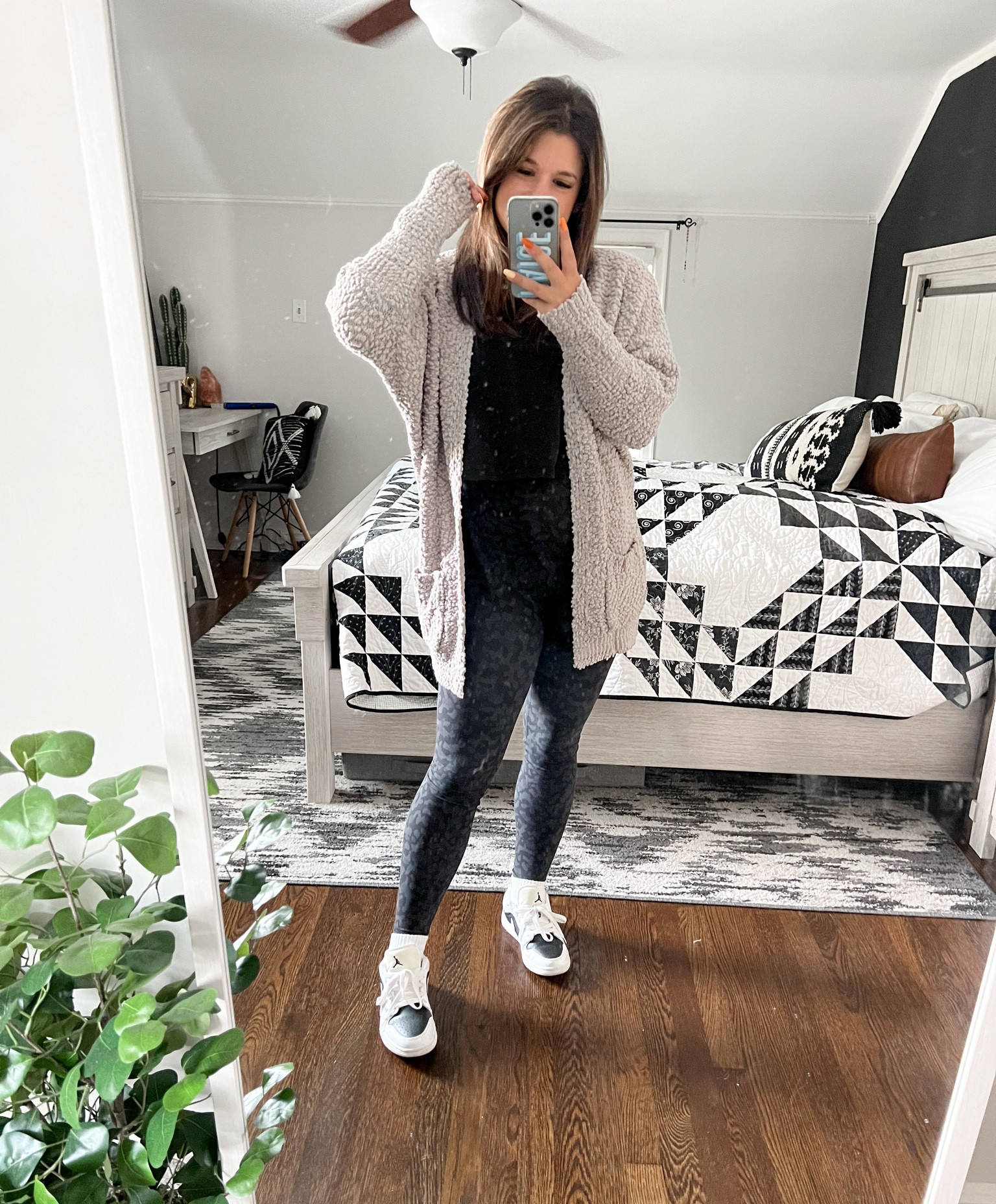Soft and cozy Amazon cardigan, Amazon finds, Amazon fashion, fall cardigan, fall sweater, falloutfits #amazon #amazonfind #amazonfashion 

#LTKunder50 #LTKbump #LTKstyletip