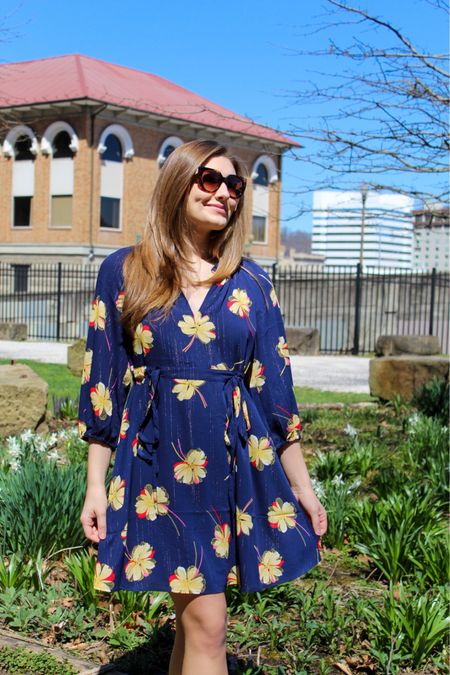 I never turn down a dress in my home state’s colors of blue and gold, and Draper James knows just how to pair them in a beautiful print. Shop my dress, “Wild Cosmos,” and spring looks on @shop.ltk! 

#LTKstyletip #LTKSeasonal #LTKworkwear