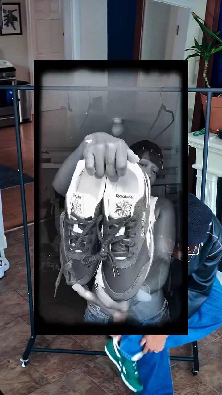 GRWM for @bostoncalling 🤭
+ ROCKING CUSTOM @knotyouravg 

#bostoninfluencer #bostonblogger #boston #fotd #ootd #springfits #summerfits #thriftfit #festivalfit #bostonofinstagram #bostoncalling