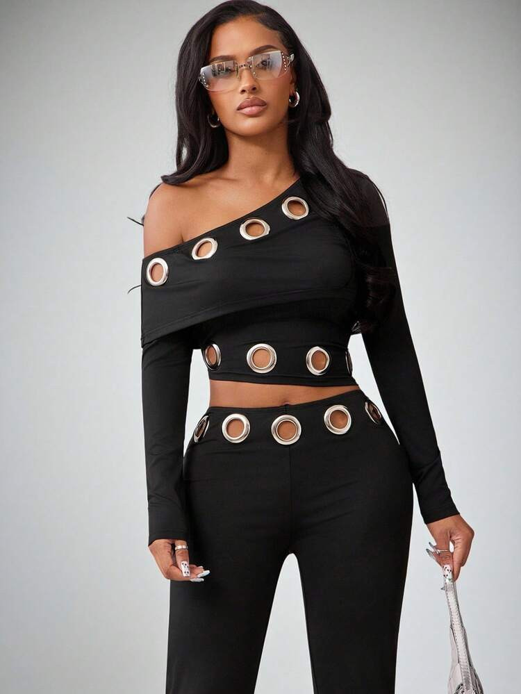 Radiana Women's Sexy & Comfortable Black Long Sleeve Casual Outfit, Fashion Street Hollow Metal Grommet Decor Clothes, Asymmetrical Asymmetrical Shoulder Long Sleeve Top + Low-Waist Flare Pants 2-Piece Set, Autumn/Winter Undergarment,Cozy Fall And Winter Clothes For Women | SHEIN