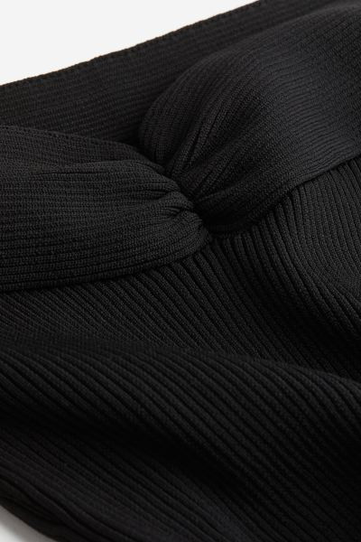 Rib-knit off-the-shoulder top | H&M (UK, MY, IN, SG, PH, TW, HK)