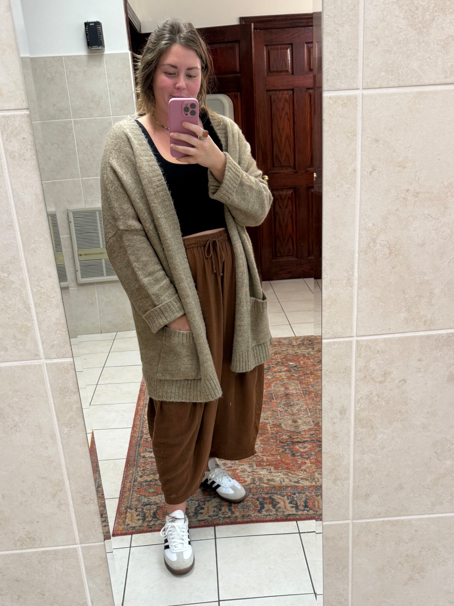 Prob gonna stay in this exact outfit all fall. 


#LTKFindsUnder100 #LTKStyleTip #LTKShoeCrush