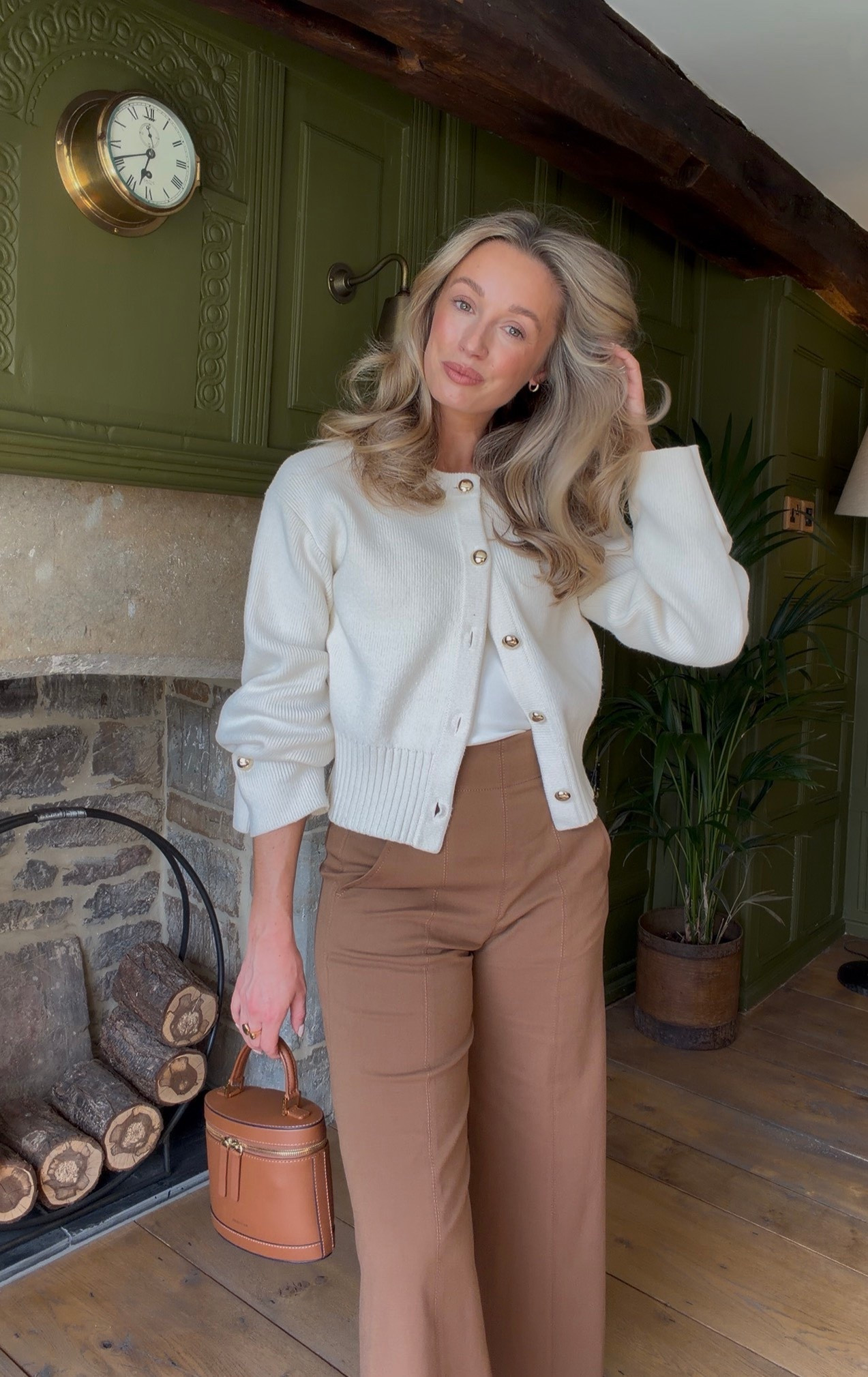 The perfect everyday spring look. Spring style, chic and timeless outfit. Neutral wardrobe, everyday fashion. 

#LTKuk #LTKspring #LTKsummer