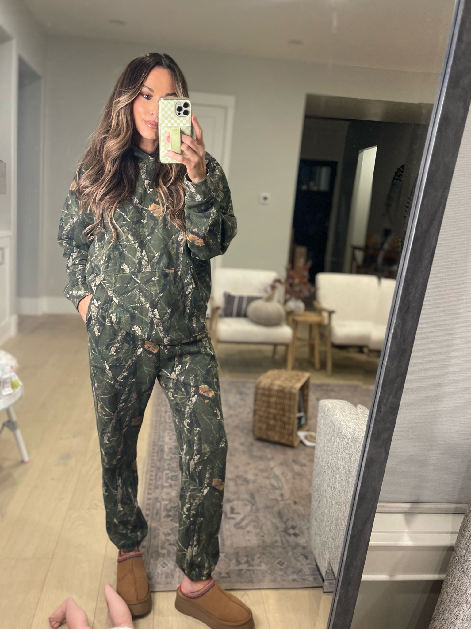 Size medium in this pants and large in the hoodie 

#LTKFindsUnder50