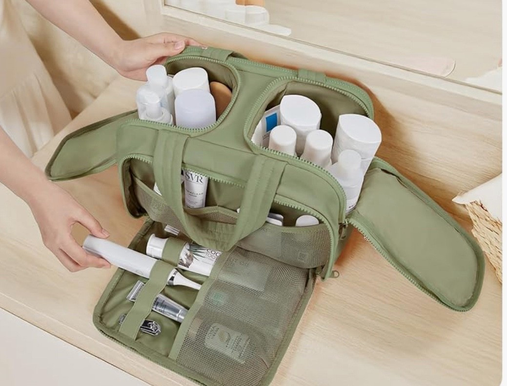 Most convenient toiletries bag ever 