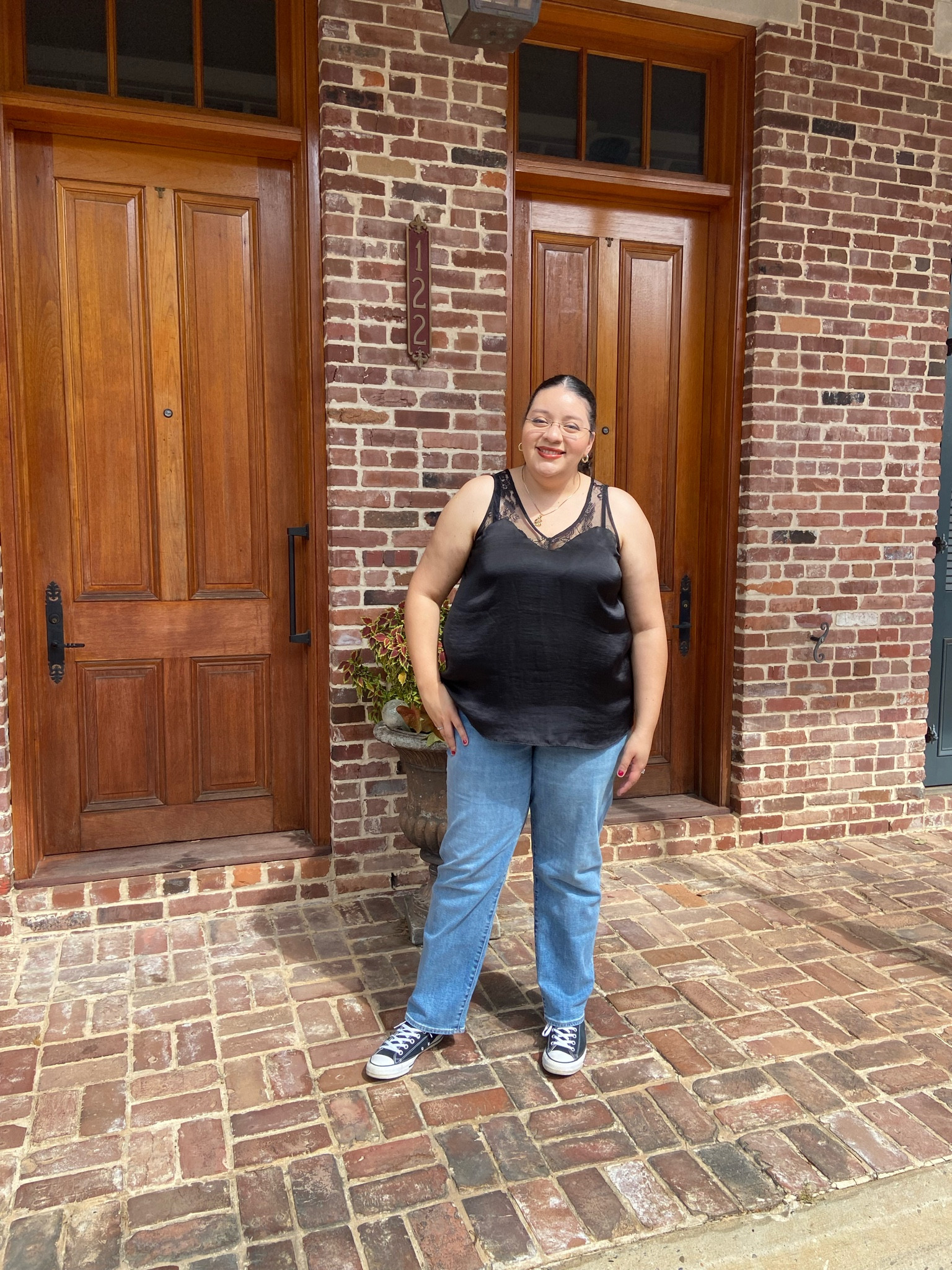 Saw a beautiful door and had to take a pic in front of it 🚪 

#LTKFindsUnder50 #LTKSeasonal #LTKPlusSize