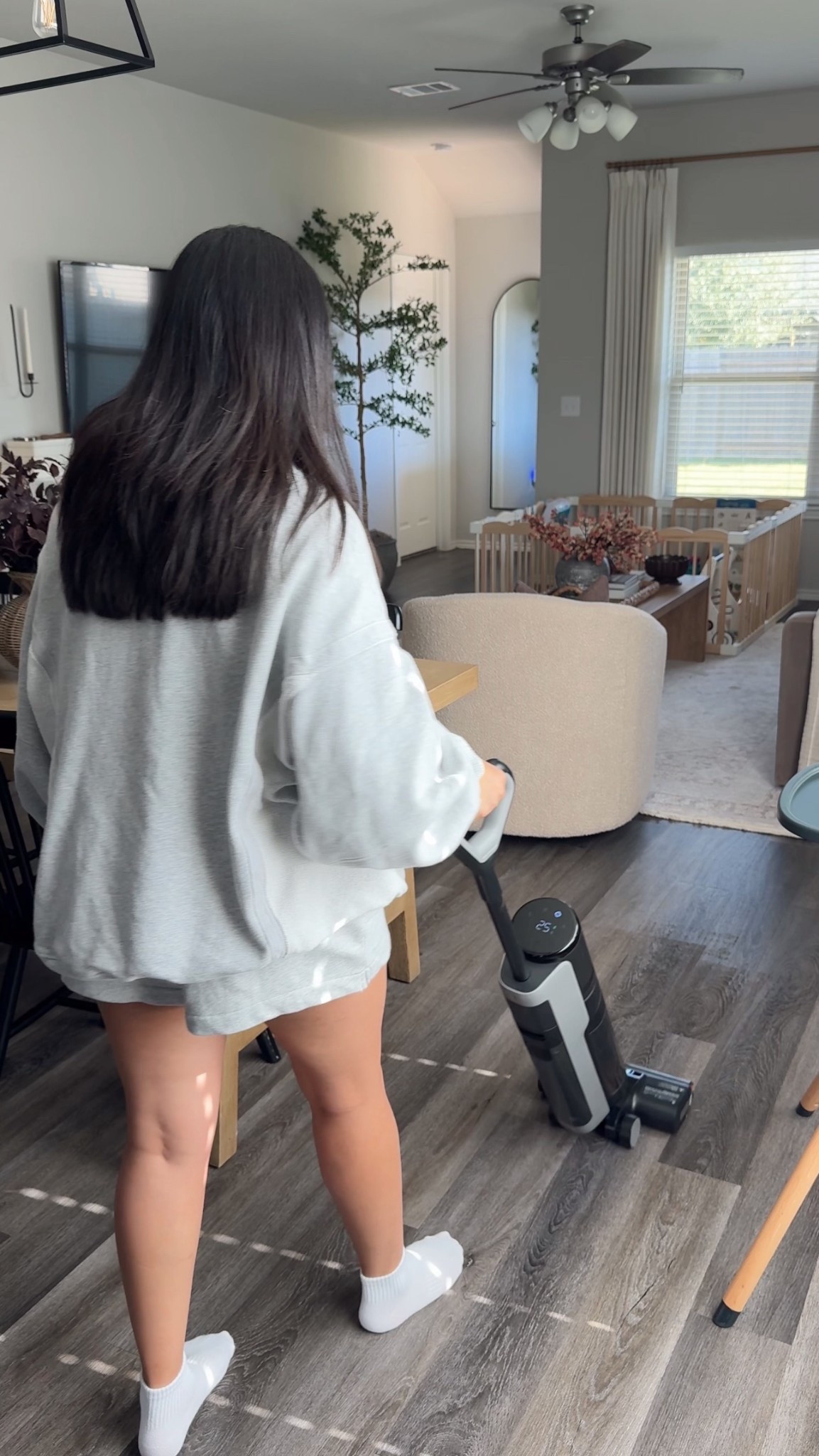 comfy outfit on repeat and my current favorite cleaning gadget 😍🤍 

aerie aerie sweatshirt aerie finds american eagle american eagle finds aerie haul aerie fashionn

#LTKStyleTip #LTKHome #LTKSaleAlert