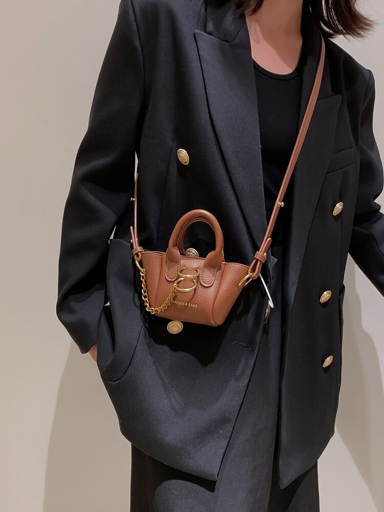 Mini Chain Decor Letter Detail Square Bag | SHEIN