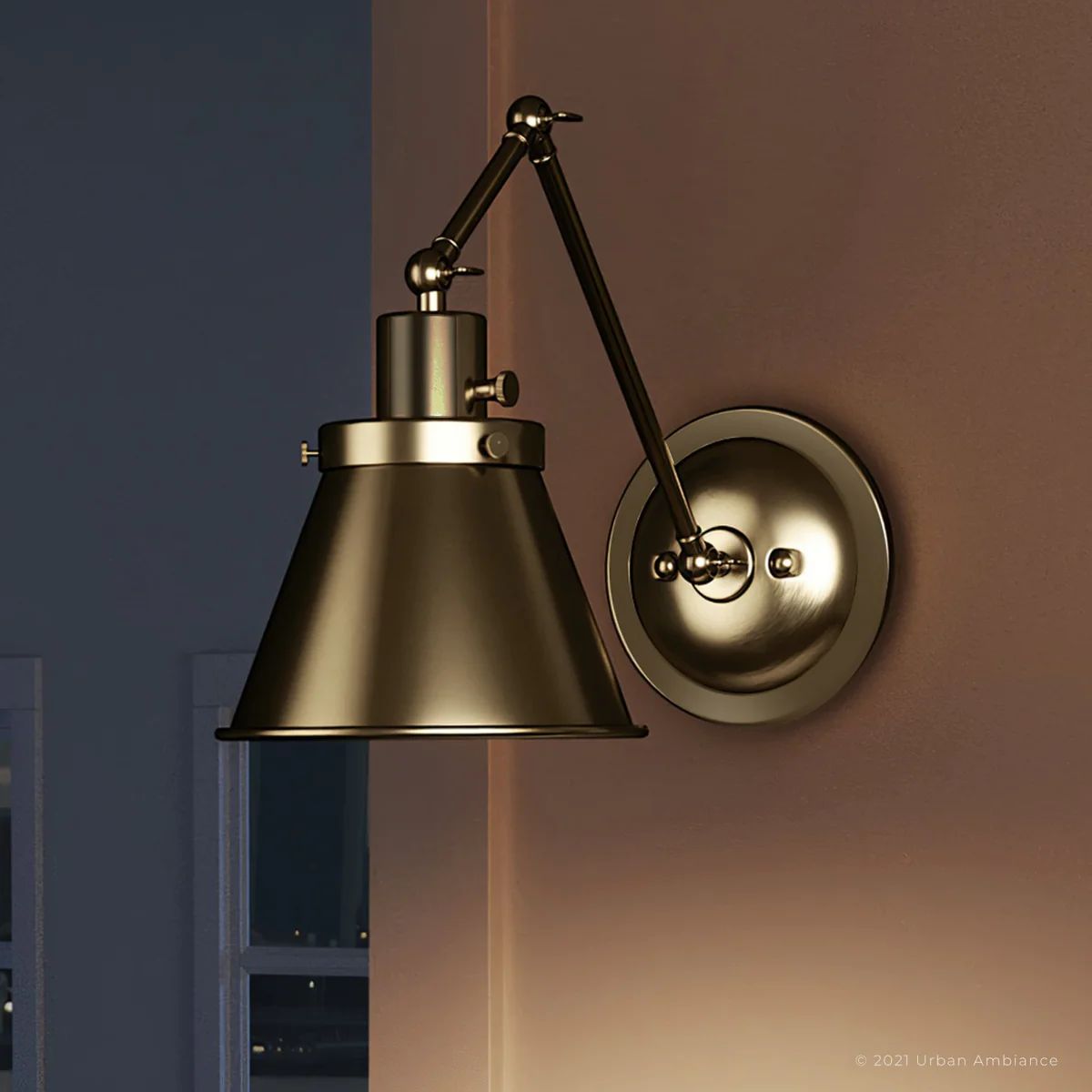 UHP3322 Traditional Wall Light, 14.375"H x 8.25"W, Olde Brass Finish, Pawtucket Collection | Urban Ambiance, Inc.