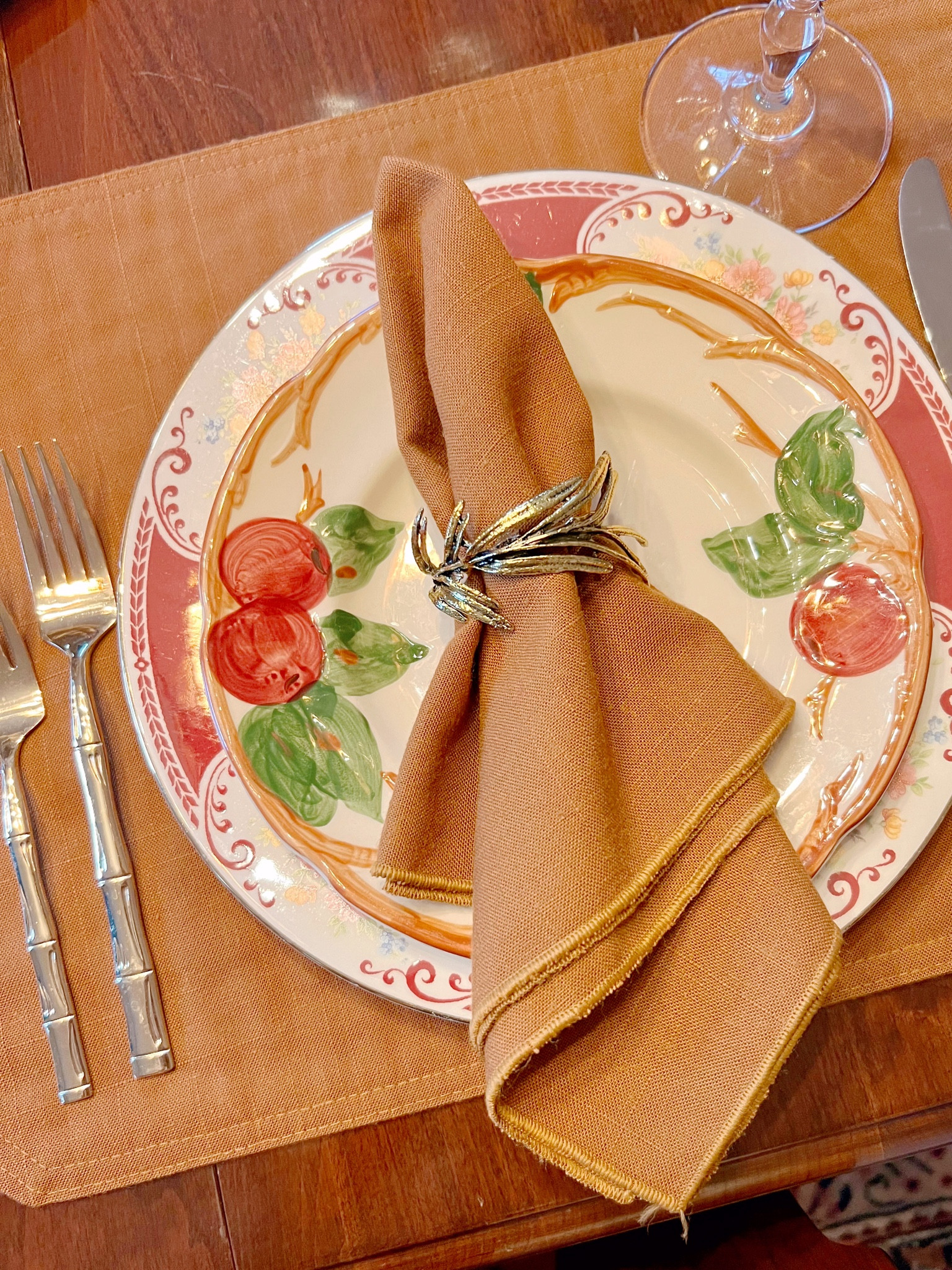 An little pre-fall tablescape!

#LTKSeasonal #LTKHome