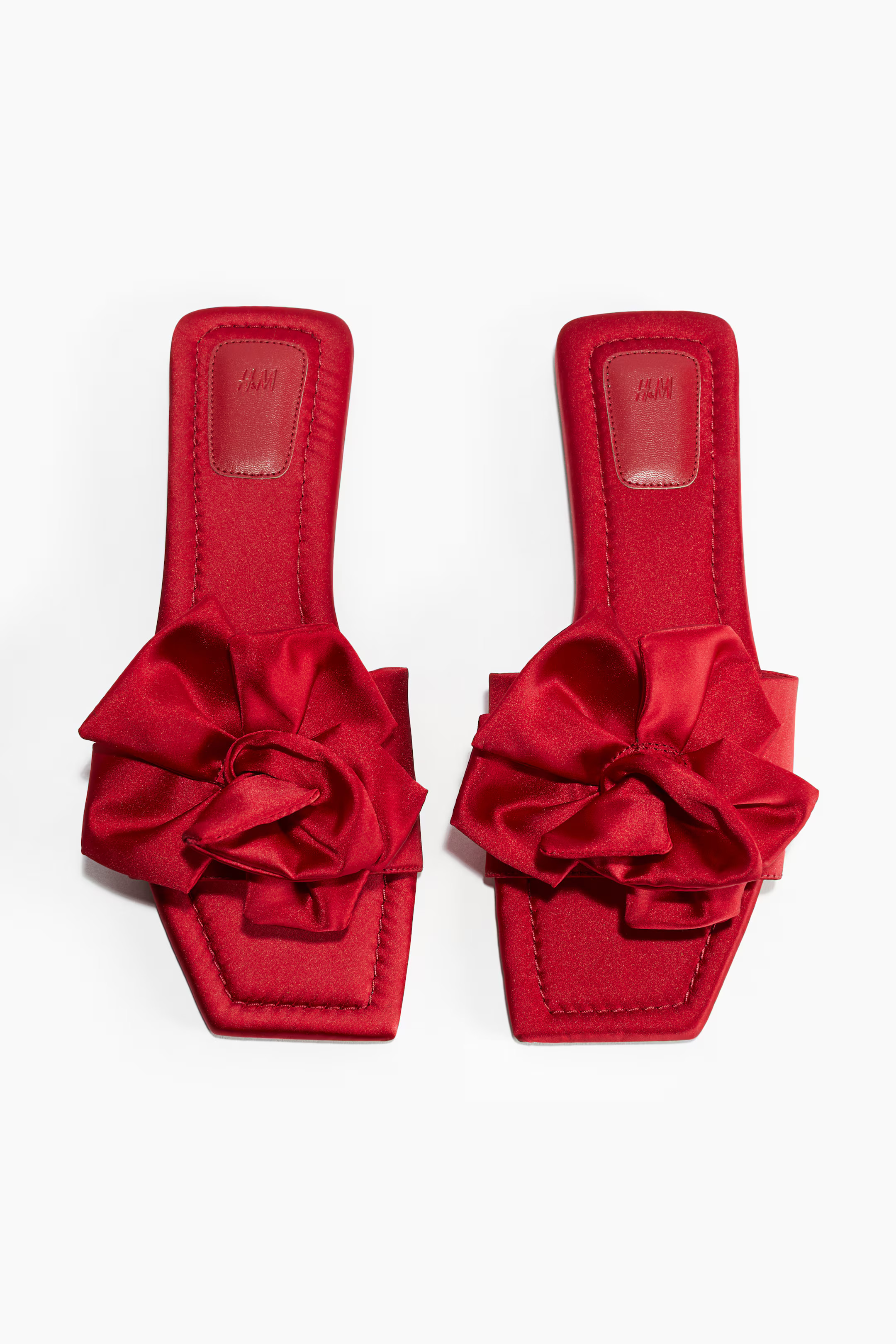 Sandales en satin avec application | H&M (FR, IT, ES, PT, BE)