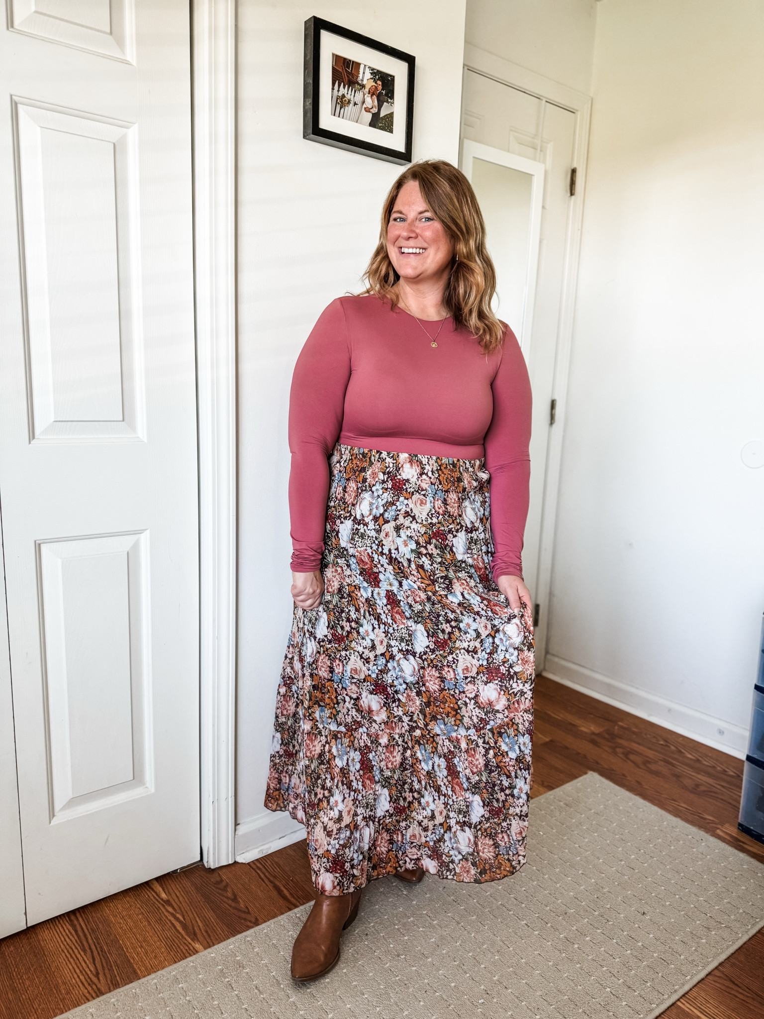 Fall outfit idea - wearing an XL in both the skirt and top 

#LTKSeasonal #LTKFindsUnder50 #LTKMidsize