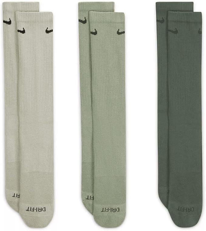 Nike Men`s Everyday Plus Cushioned Training Crew Socks 3 Pack | Amazon (US)