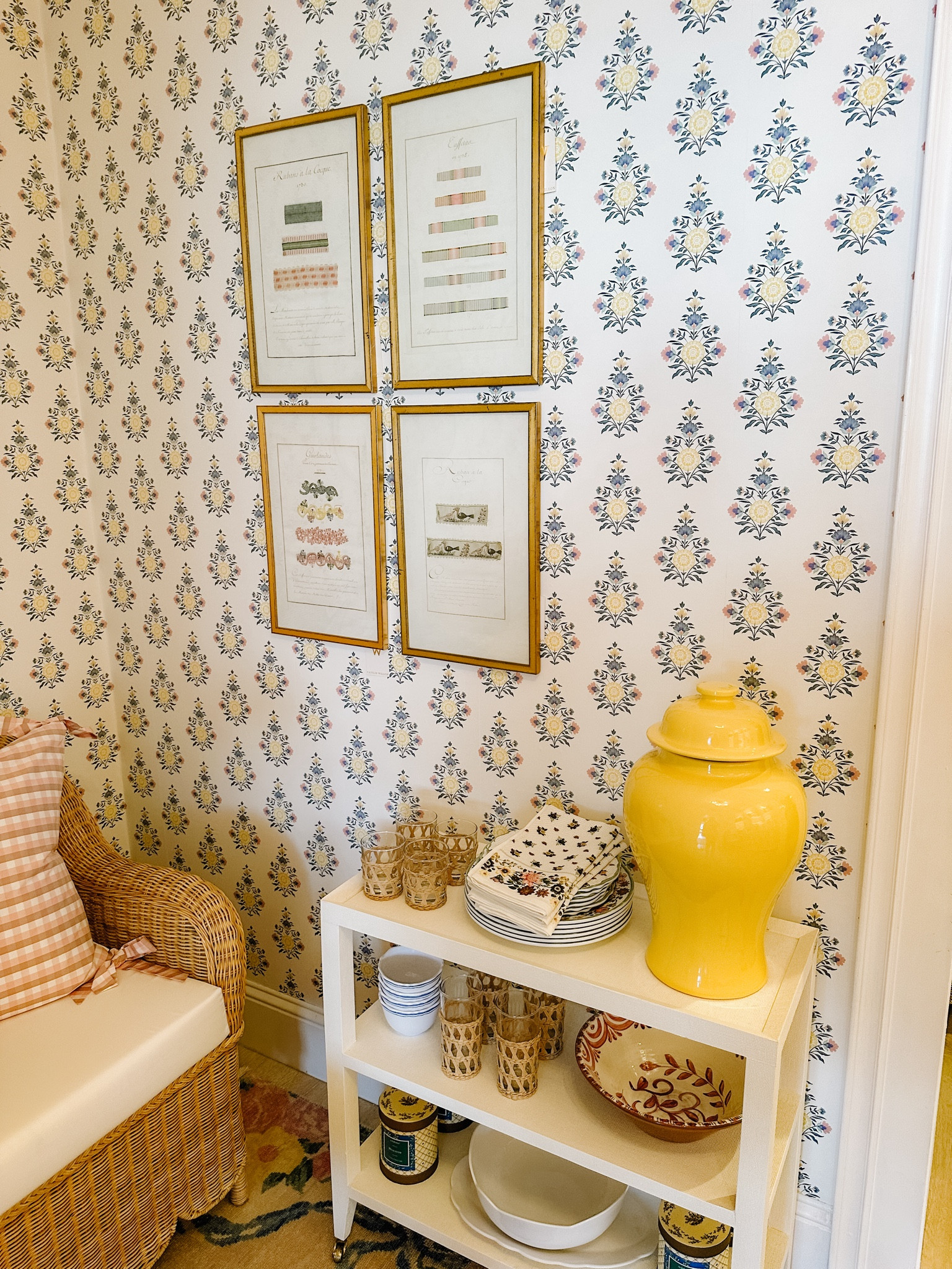 Absolutely obsessed with Caitlin Wilson interiors!! 


Pink pillows | interior design | patterned pillows | wall art | girly decor | girly wall art | girly room | bedroom | bedding | accent pillows | decor | feminine interiors | home decor | blue side table | entry table | pink mirror | bow mirror | pink decor | wallpaper | striped wallpaper | bow chair | floral pillow | 

#liketkit #LTKFindsUnder100 #LTKStyleTip #LTKHome

#LTKHome #LTKFamily #LTKFindsUnder100