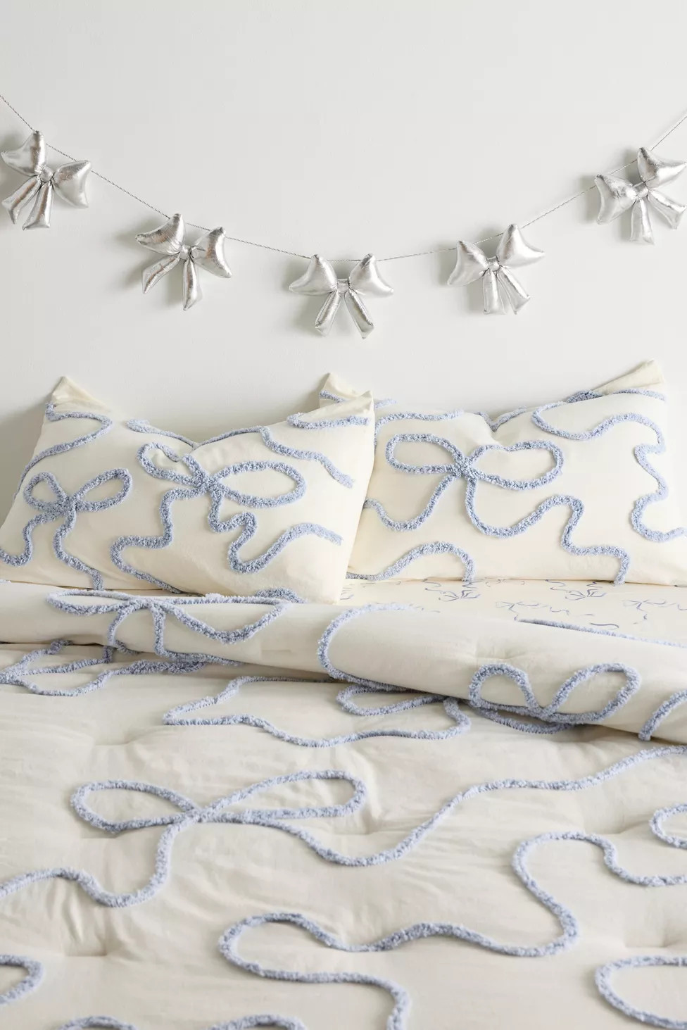 Bow Garland | Urban Outfitters (US and RoW)