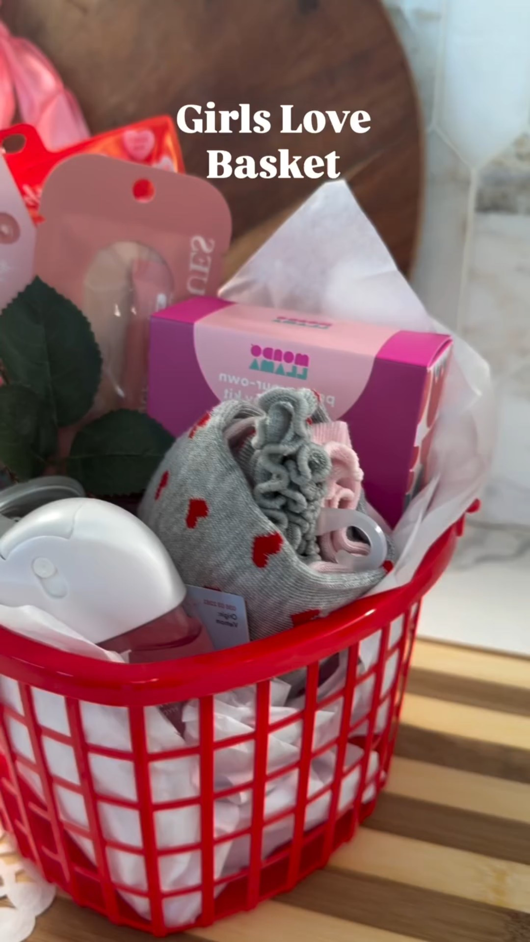 How cute is this love basket! Everything in this basket my daughter is obsessed with! 

Comment link and I’ll send you everything I used! 

@target for the win! 

#adaydreamblog #targetpartner #clubtarget #targetkidsvalentines #valentinesday❤️

#LTKValentine #LTKKids