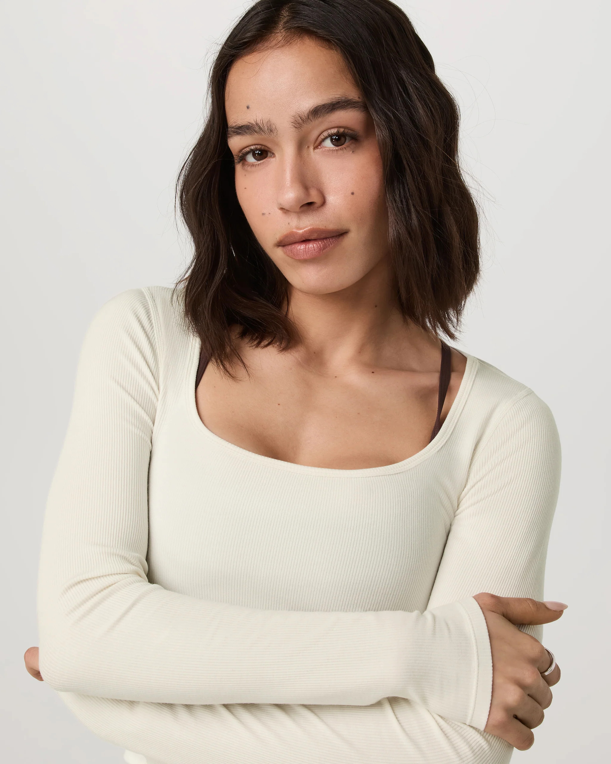 Long Sleeve Cove Ultra Scoop | Women's Marshmallow Shirt | Vuori | Vuori Clothing (US & Canada)