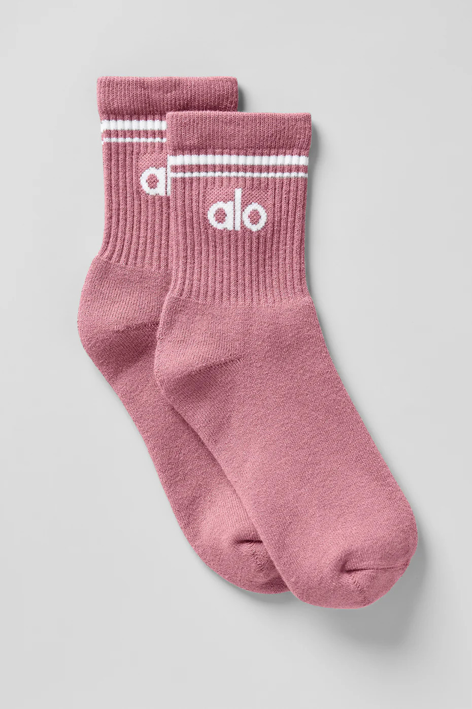 ALO | Half-Crew Throwback Socks in Pink Wild Rose/White, Size: Small | Alo Yoga (US)