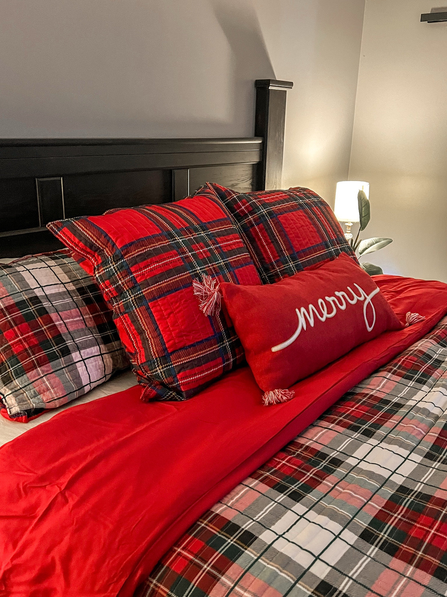 Christmas bedding perfect for the holidays  

#LTKSeasonal #LTKHome #LTKHoliday