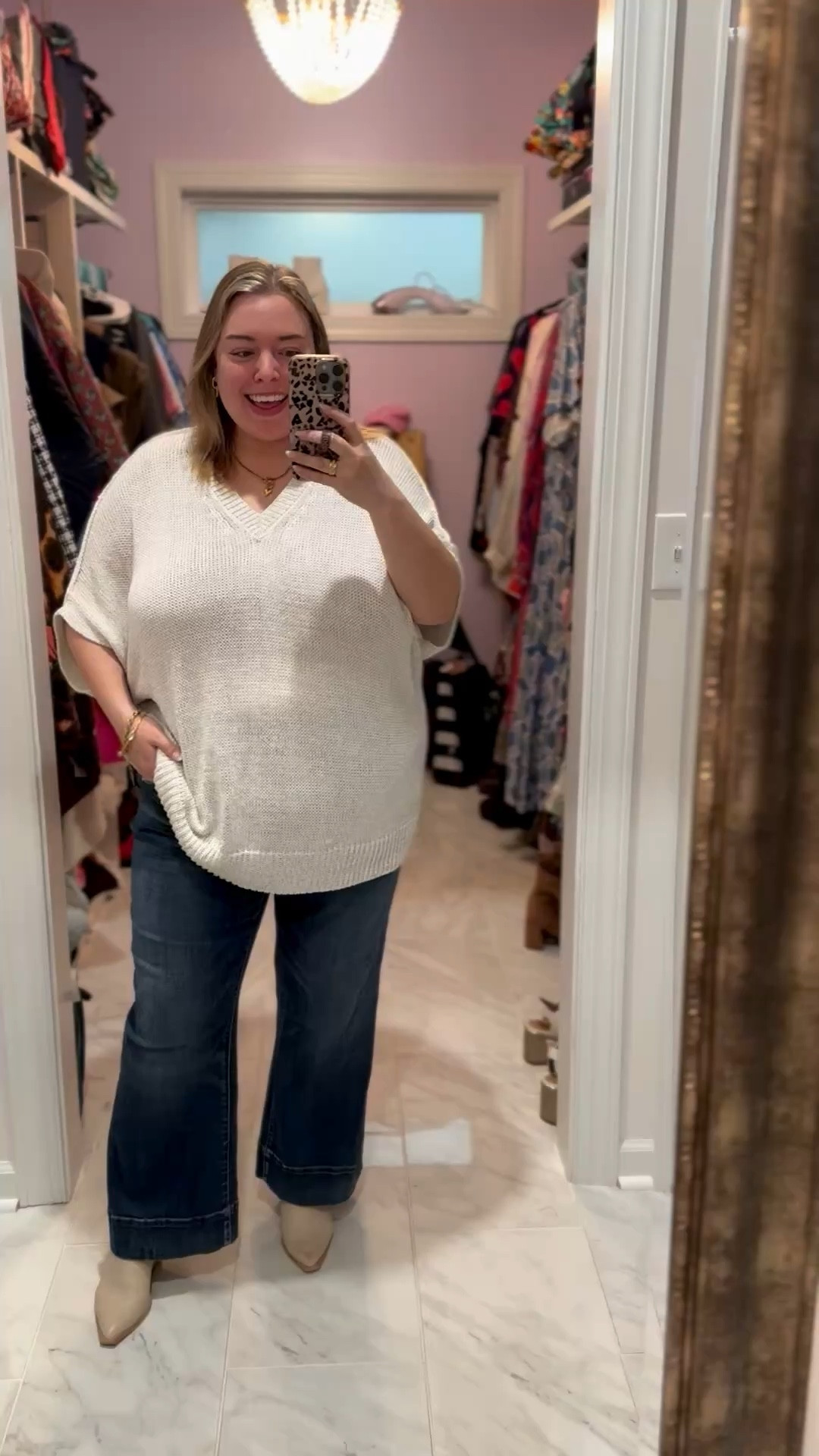 Happy Thursday! It’s so dark and rainy out today! My outfit is from my boutique - I can still link the jeans up for you. They’re the comfiest pull on jeans, available in regular and plus sizing 🫶🏼

#LTKgrwm #LTKPlusSize #LTKootd