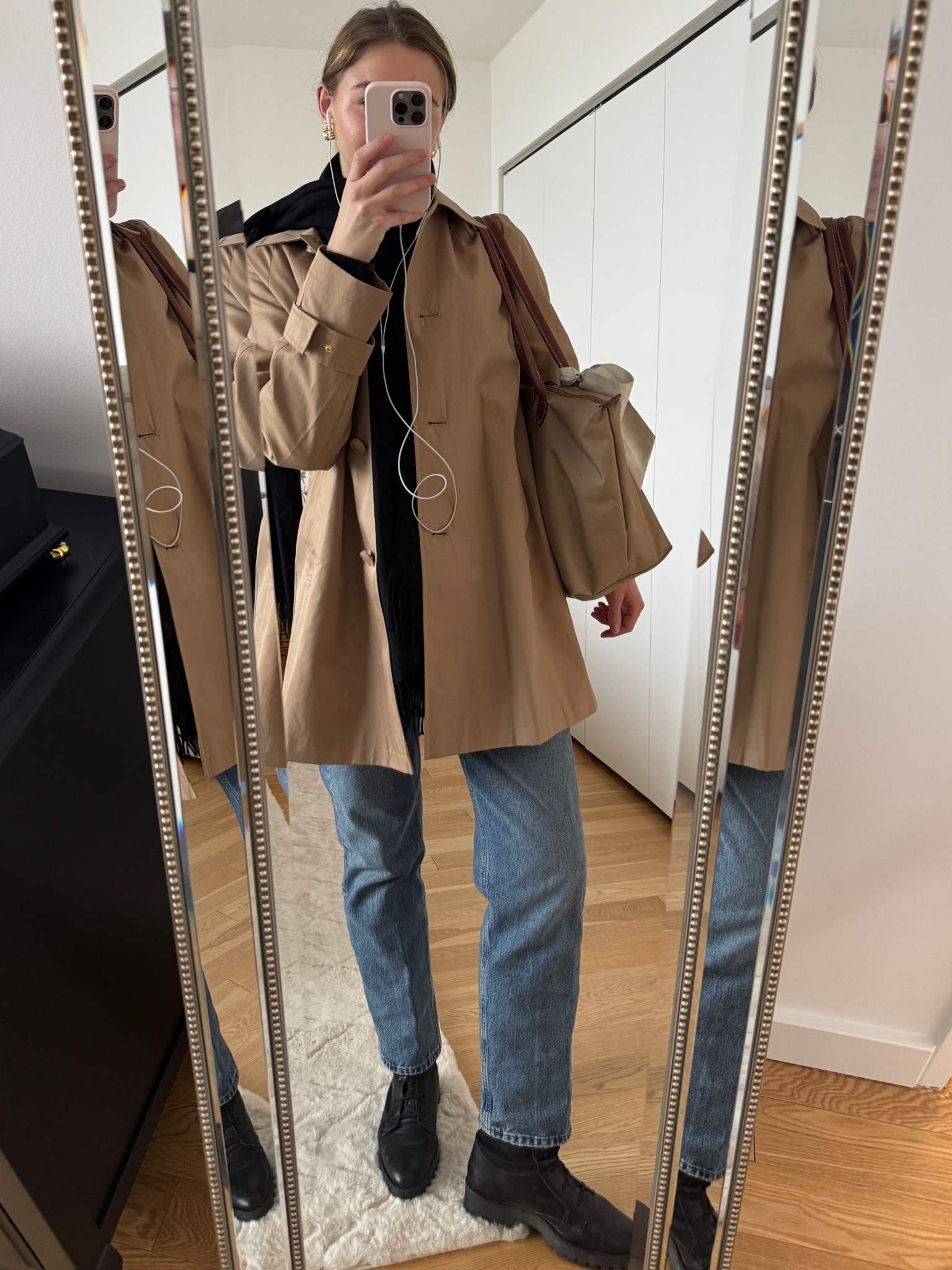 Rainy day outfit 🤎