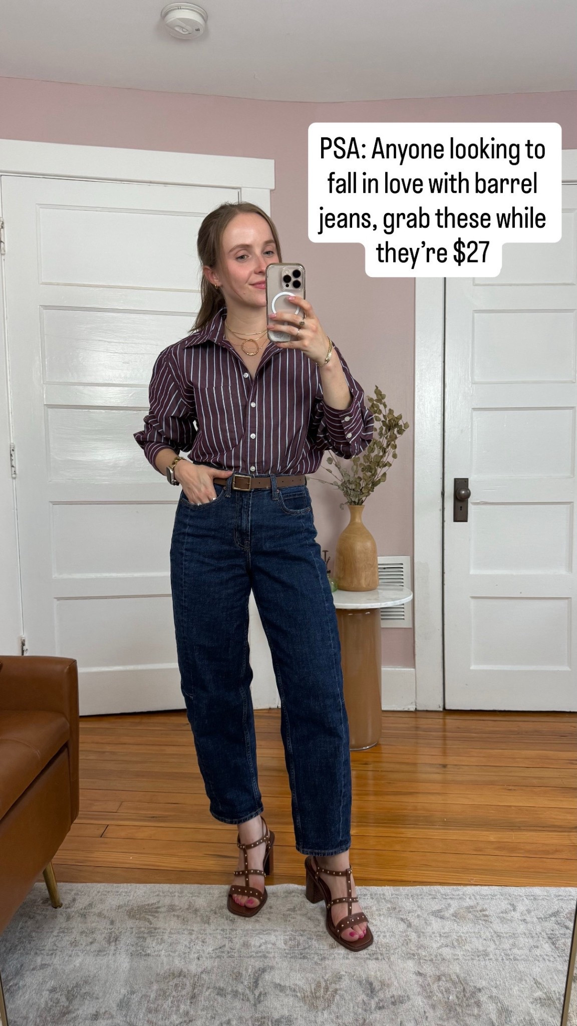 Barrel jeans with minimal bowing
My go to pair 00 regular 


#LTKPetite #LTKootd #LTKSaleAlert