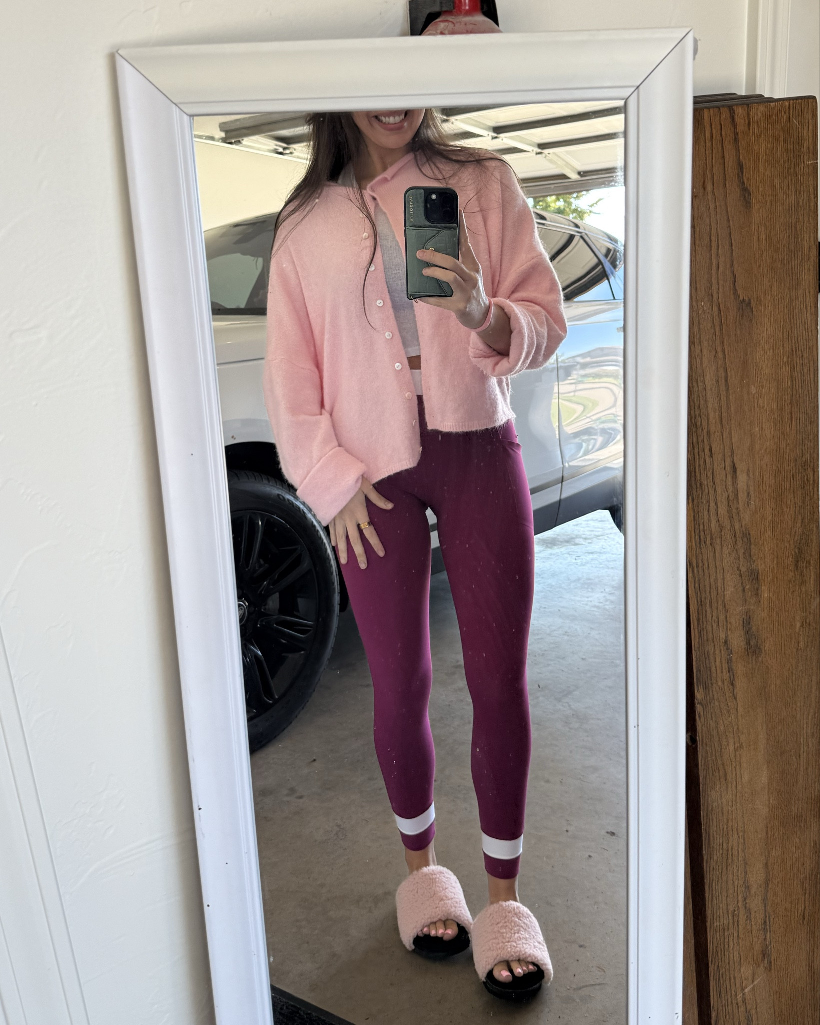PINK🩷

leggings small
tank small (wish I would’ve got medium)
bra small
shoes tts
cardigan mediumm

these pink ROAM slides are sold out but go shop all their other adorable slides!! They’re SO comfy  

#LTKActive