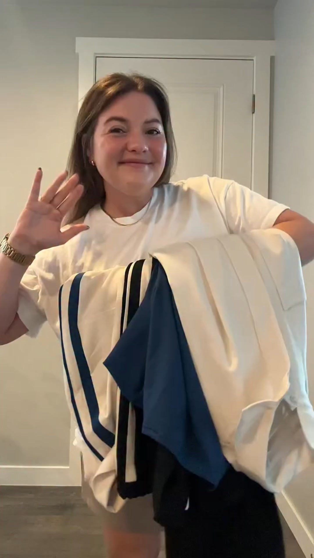 moms 🤝 comfy yet stylish clothes  

Athleta outfits only, please!! Their new MVP Collection is here and it’s perfect for moms on the go because their clothes are SO comfortable while still looking cute💙

@athleta #athletapartner #PowerofShe
#momoutfitinspo #momoutfits #momoutfit