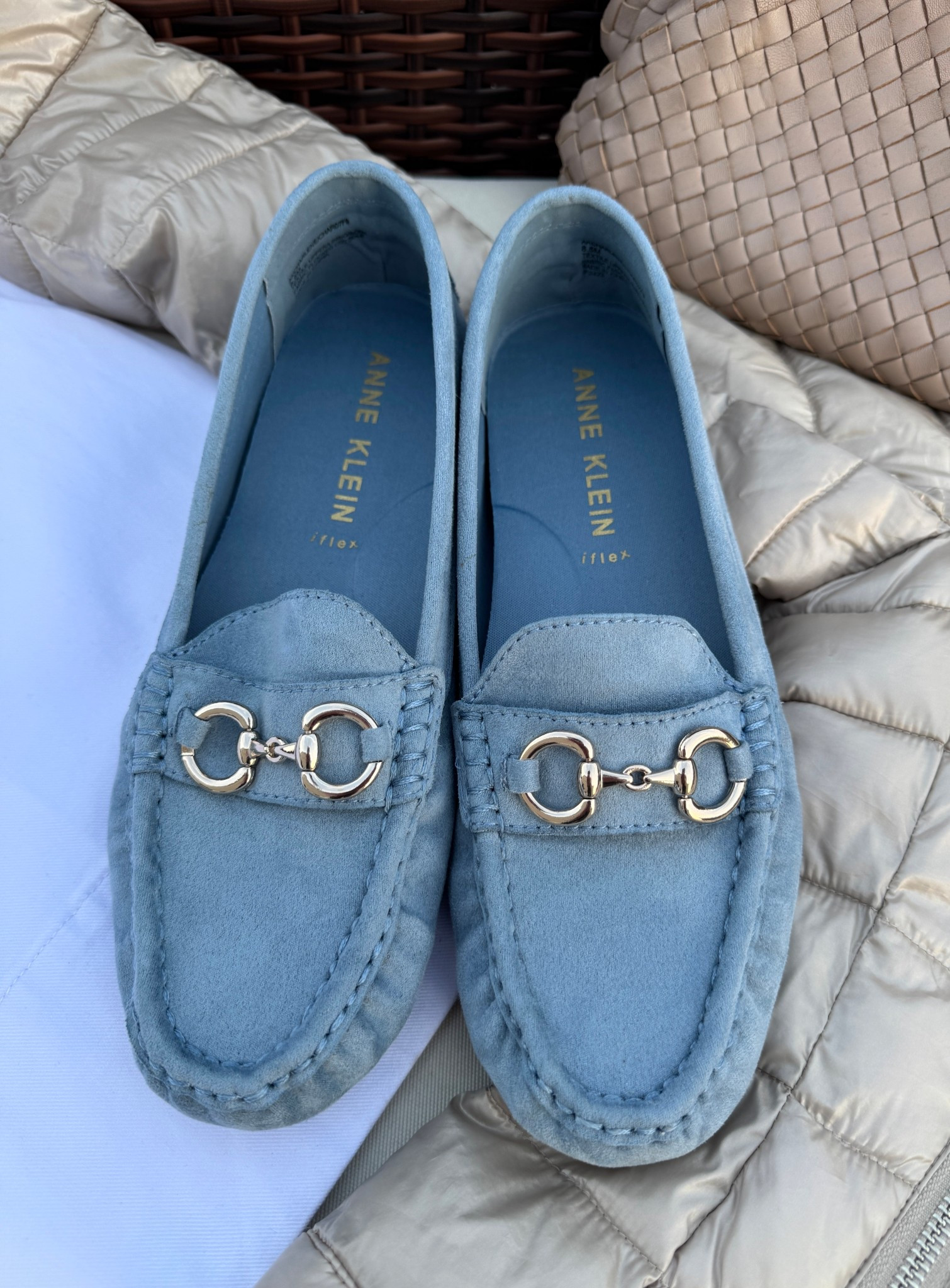 A pop of color for your spring outfits 🩵
Spotted at @DSW with 25% off select styles! 
Super cute and comfy on your feet! 

#MyDSW #ad

#LTKdayinmylife #LTKootd #LTKmomlife