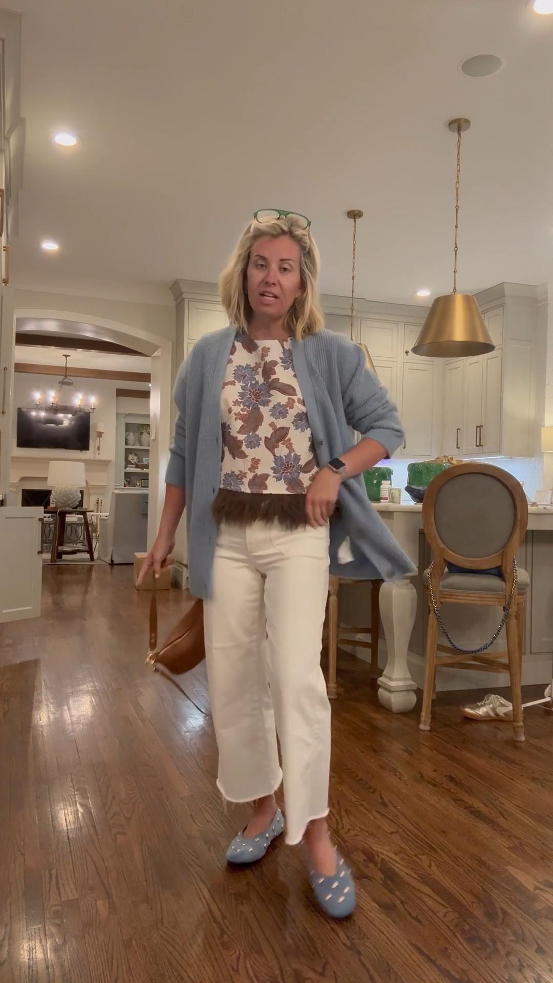 Super cute look..wear now, wear later. This cardigan is the perfect year round piece to have in your closet….literally wear this in the camel color or blue weekly. 
Top- xs 
White Jeans (cropped)- 25P ￼
Cardigan - xs
Flats- 7 (size 1 down)


#LTKdayinmylife #LTKmomlife #LTKootd