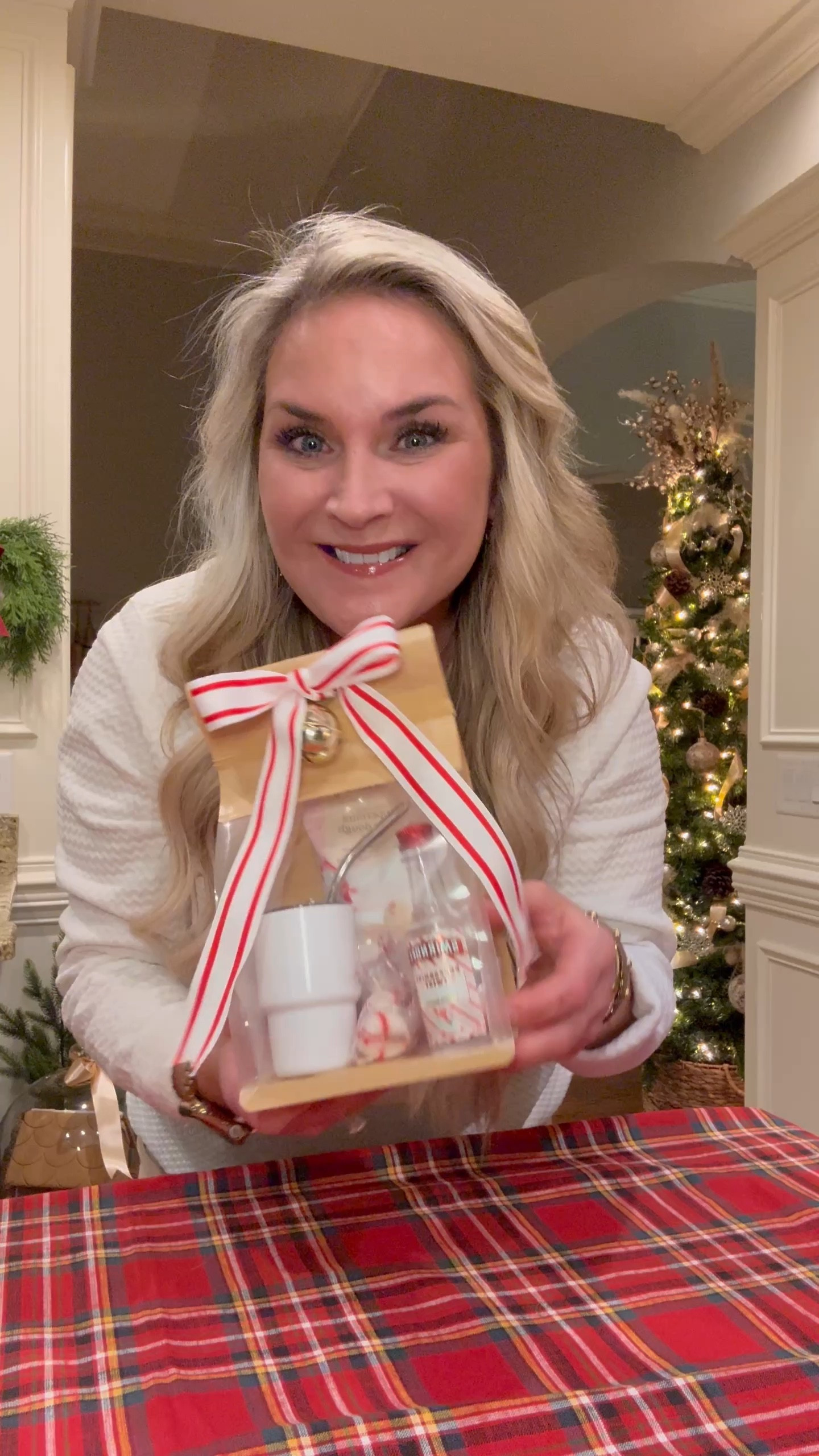 Need an inexpensive gift idea for a friend, coworker, or neighbor? 

Add a festive mini bottle, I used @smirnoff Peppermint Twist vodka, a cute mini Stanley shot glass, and a sweet treat, and you have an easy peasy inexpensive gift! 

These cute bags and ribbon help jazz up an inexpensive gift and make it look super festive and thoughtful. 

Who would you gift this to? 

Comment INFO PLEASE and I’ll send you links to shop. Please be sure you’re following me prior to requesting links, otherwise, you won’t receive them. 




#thesassyoak #giftideasforfriends #coworkergifts #coworkergift #giftable #giftidea #giftbags #amazonfind #ltkvideo #neighborgifts #friendgift #giftideasforher #giftsforfriends #easygift #easygiftideas #easygifts #adultgift #whiteelephantgift #whiteelephant #giftsunder20 #giftsunder15 

#LTKHoliday #LTKWatchNow #LTKSeasonal