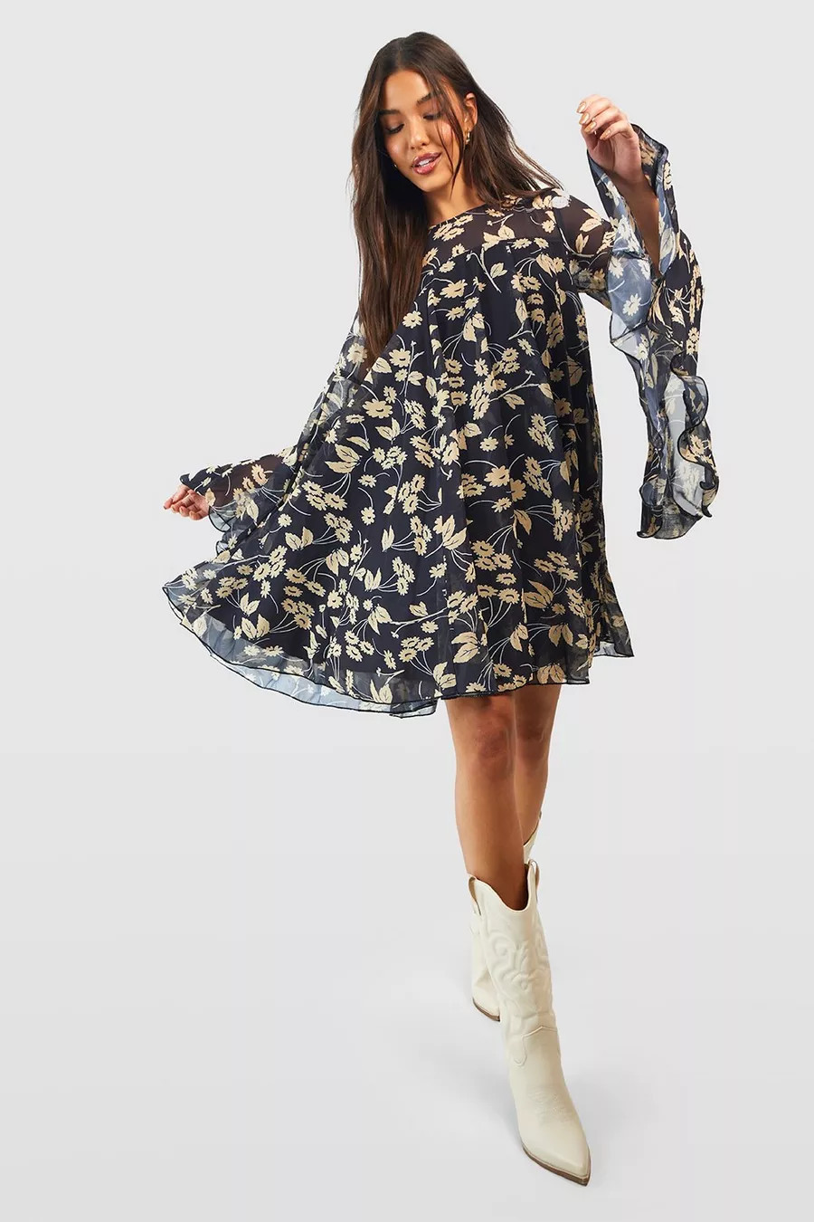 Floral Print Flared Sleeve Smock Dress | Boohoo.com (UK & IE)